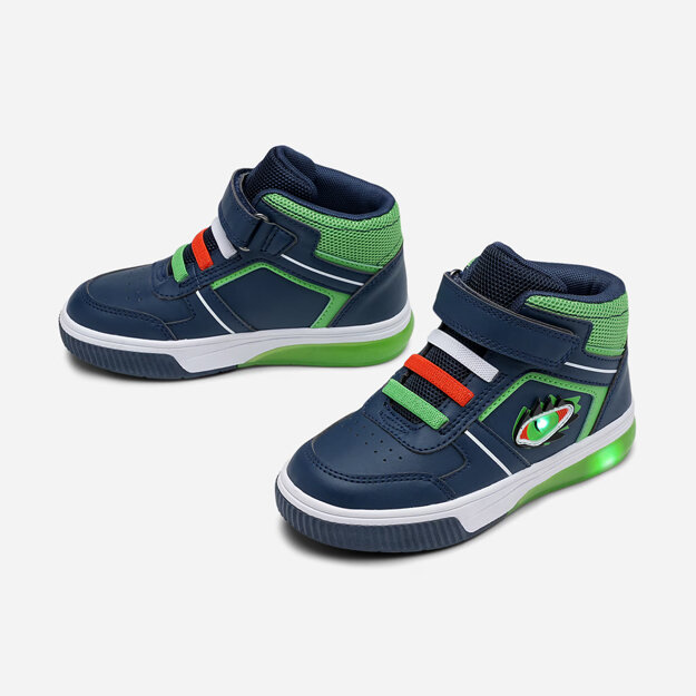 Blinkande blåa höga sneakers med gröna och röda detaljer