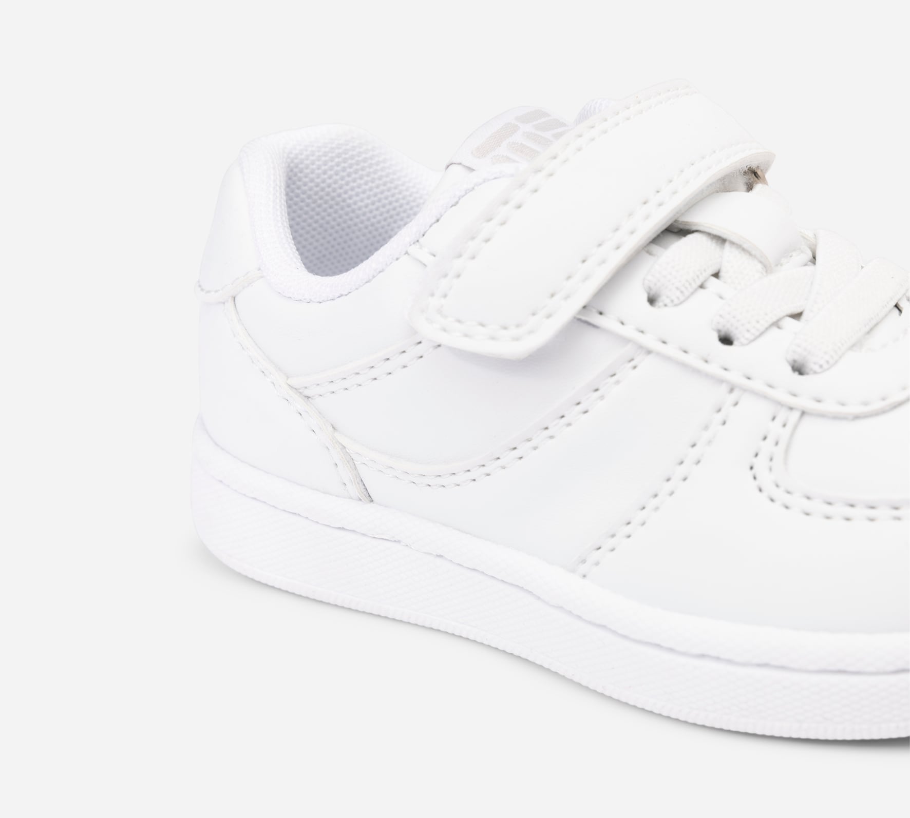 DINSKO, Sneakers Vita