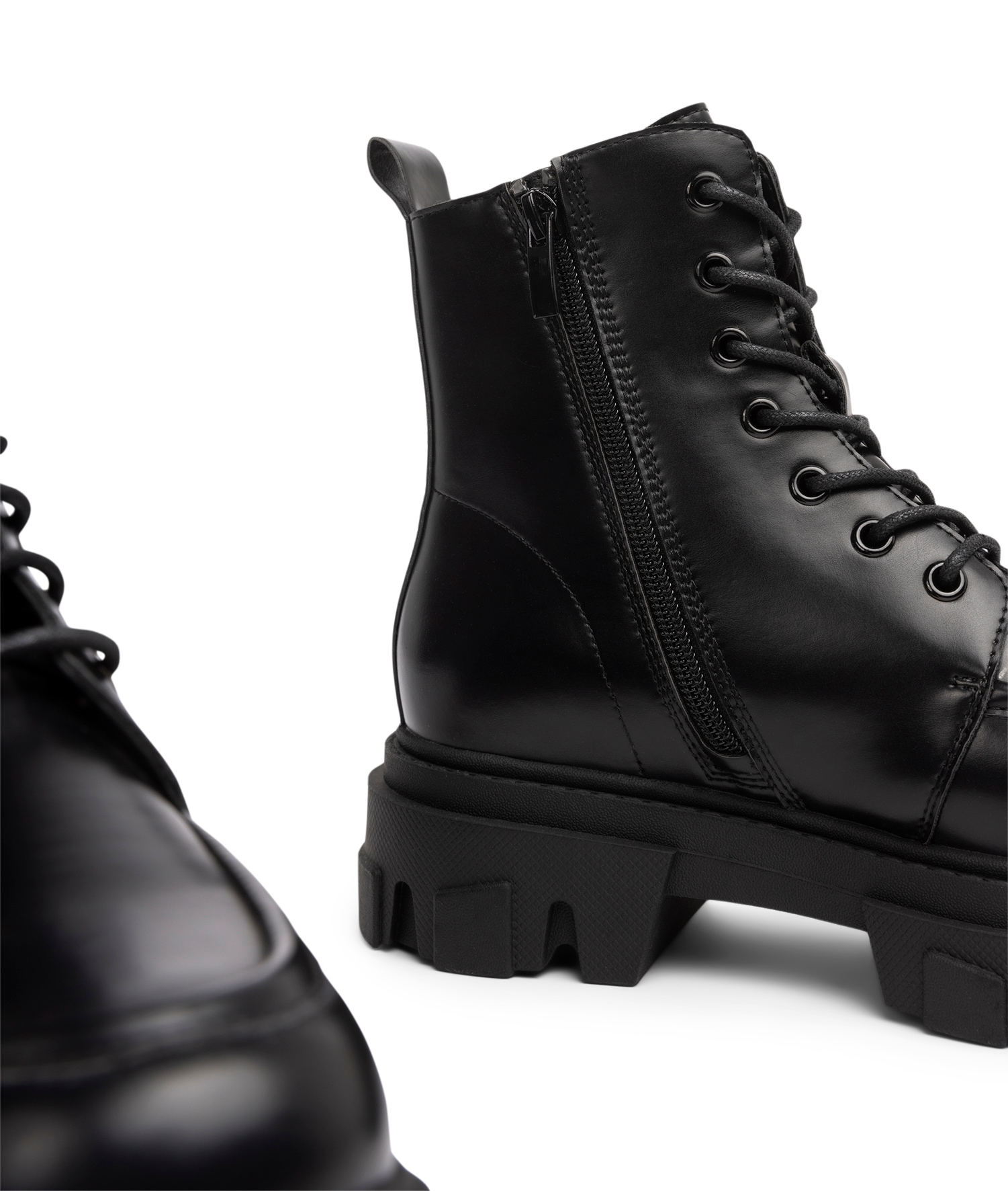 ATTITUDE, Kängor Svarta