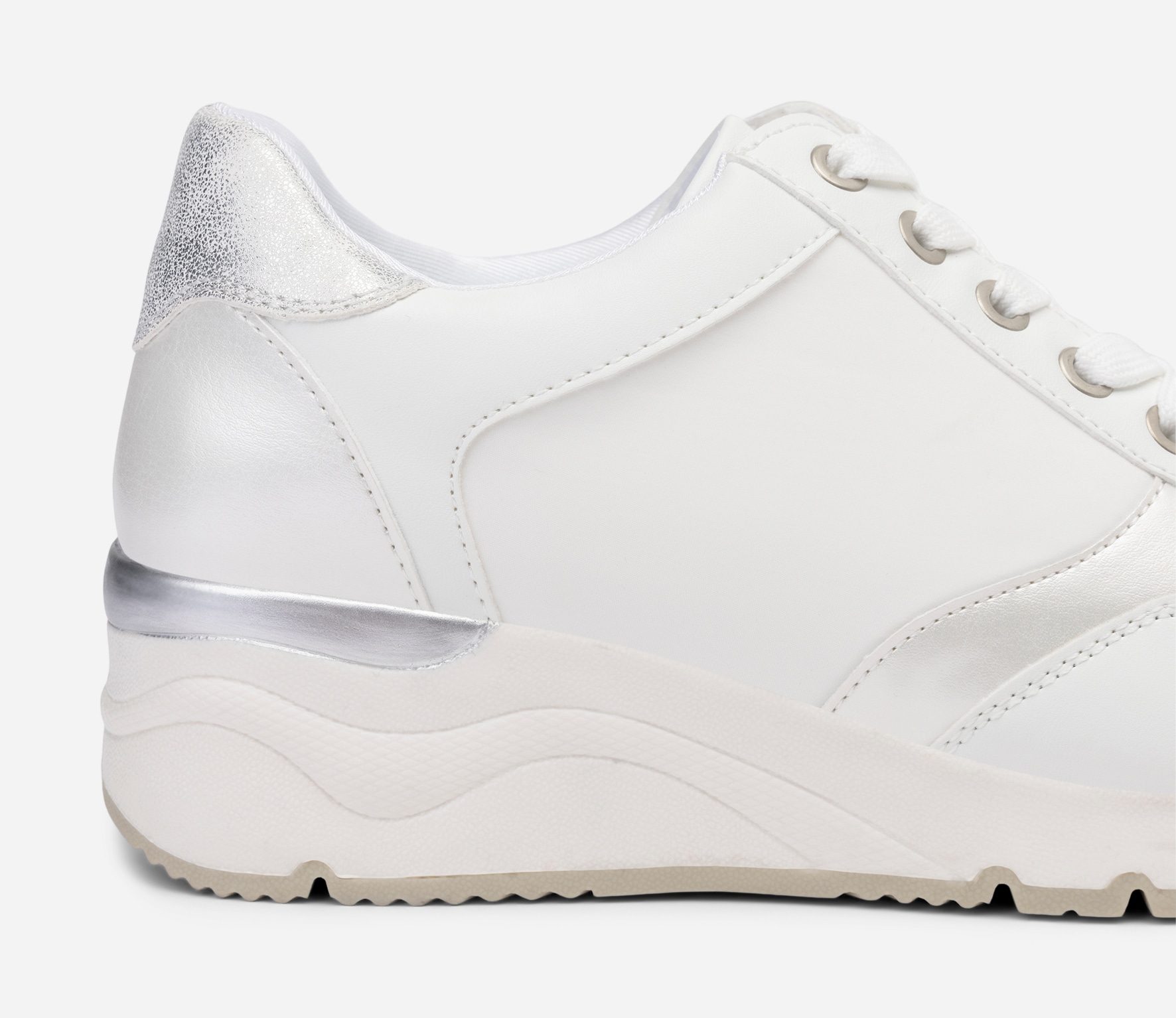 SO ALL, Sneakers Vita