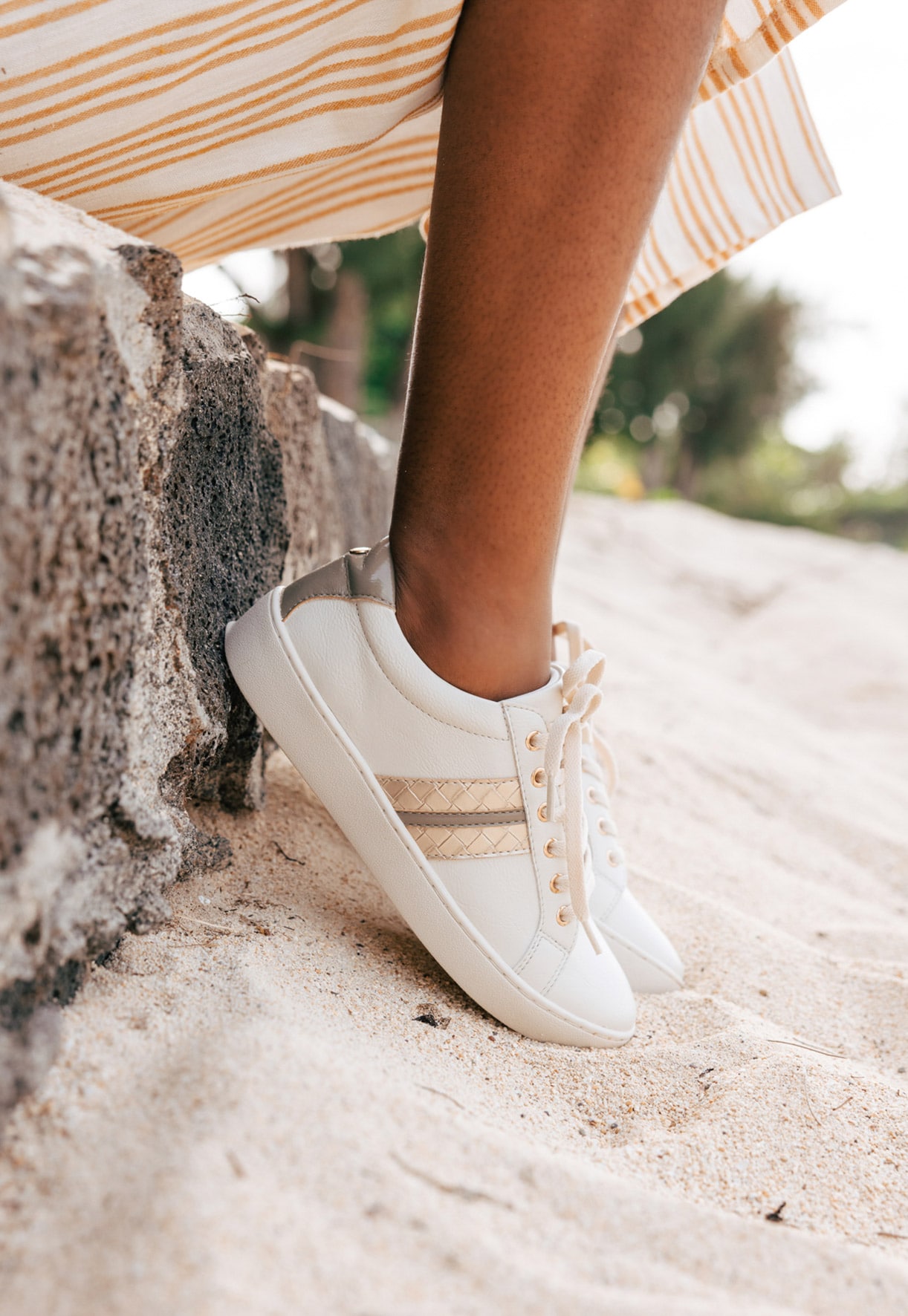 SO ALL, Sneakers Beigea