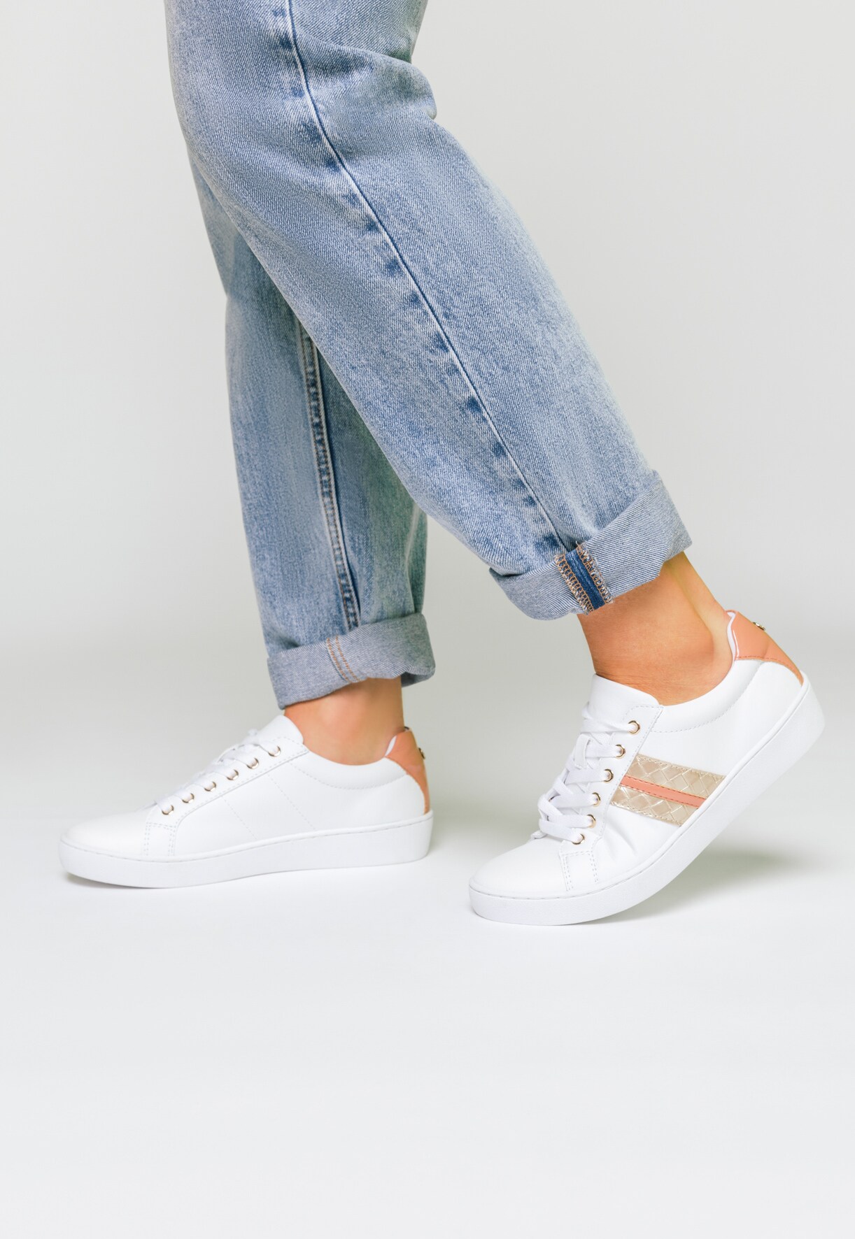 SO ALL, Sneakers Vita