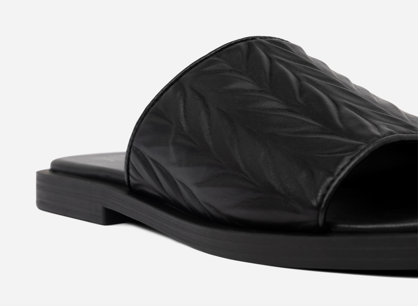 XIT, Sandaler Svarta