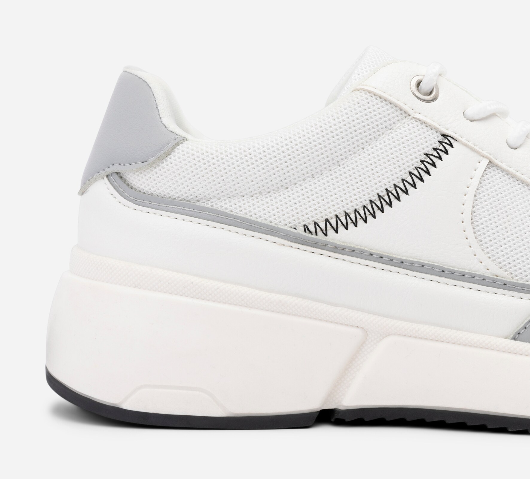 XIT, Sneakers Vita