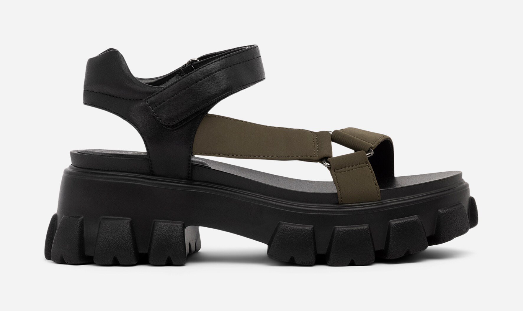 ATTITUDE, Sandaler med remmar Svarta