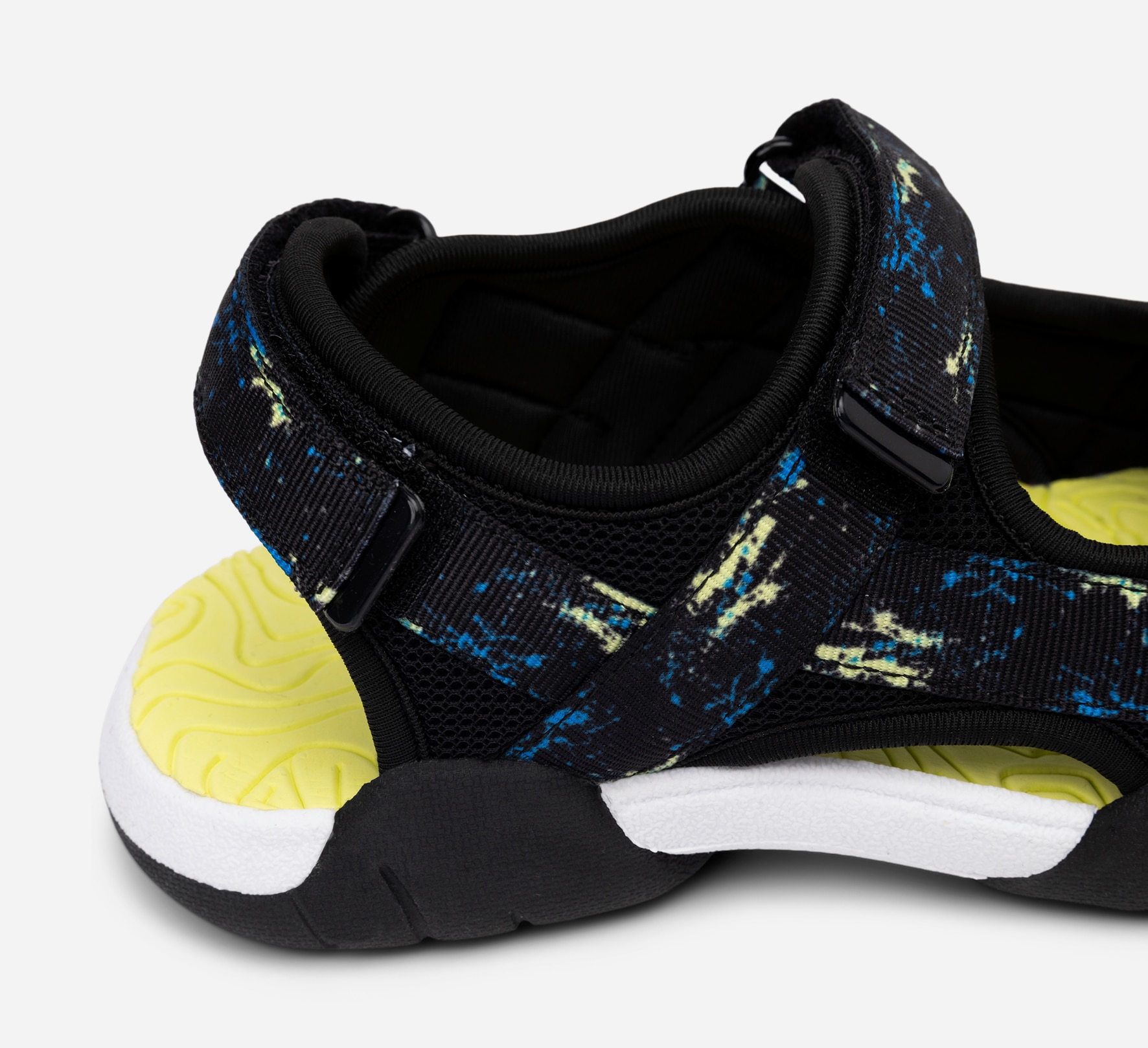 DINSKO, Sandaler Svarta