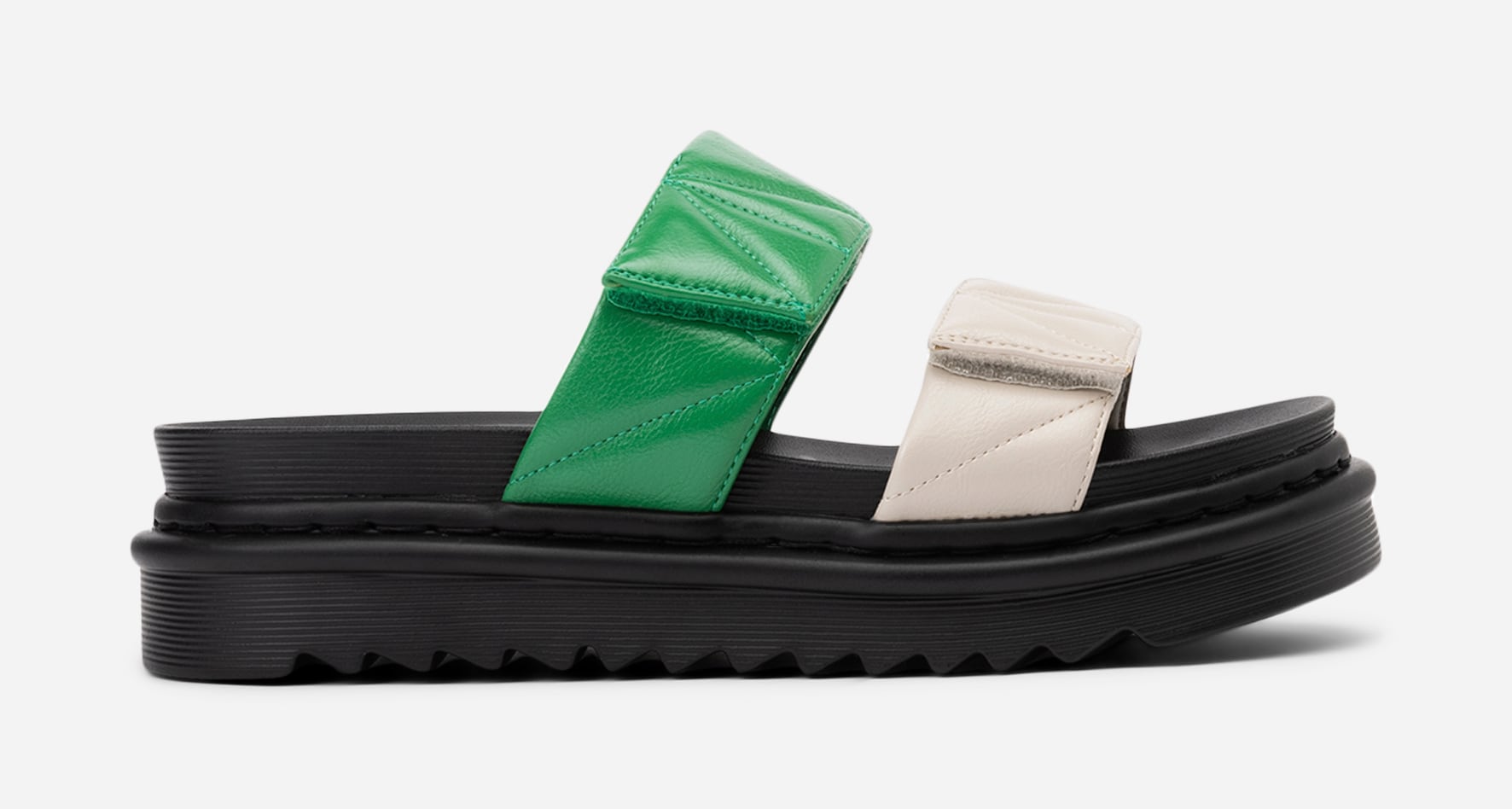 ATTITUDE, Sandaler med remmar Svarta