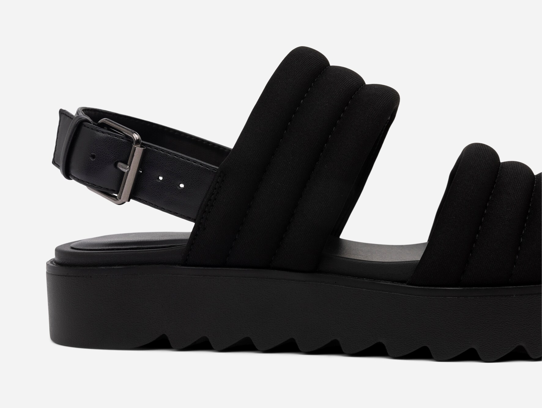 XIT, Sandaler med remmar Svarta