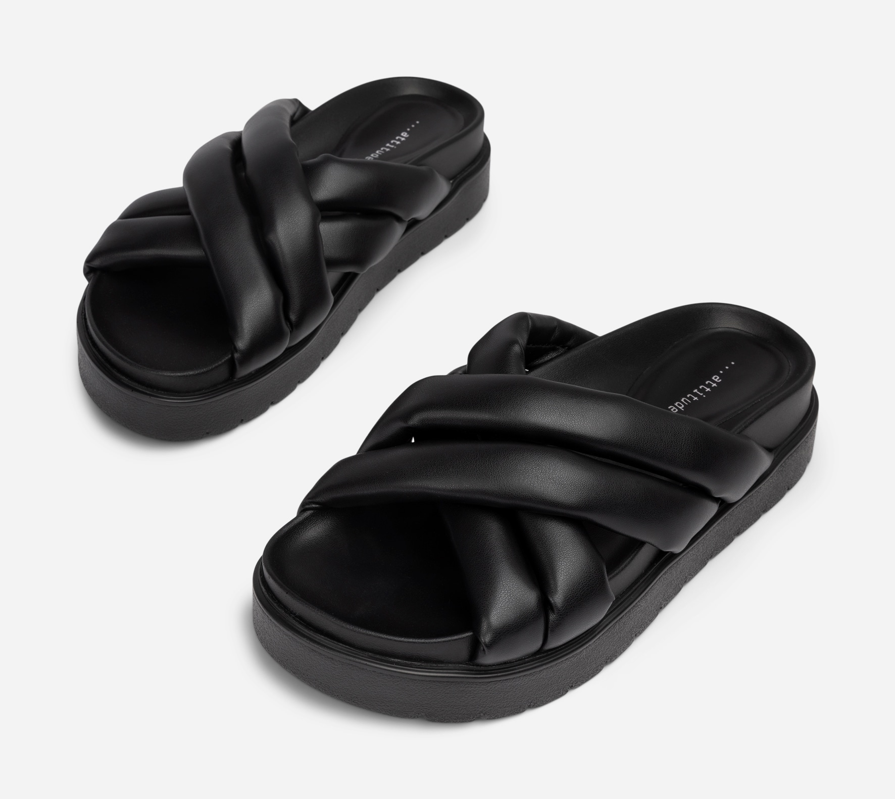 ATTITUDE, Sandaler med remmar Svarta