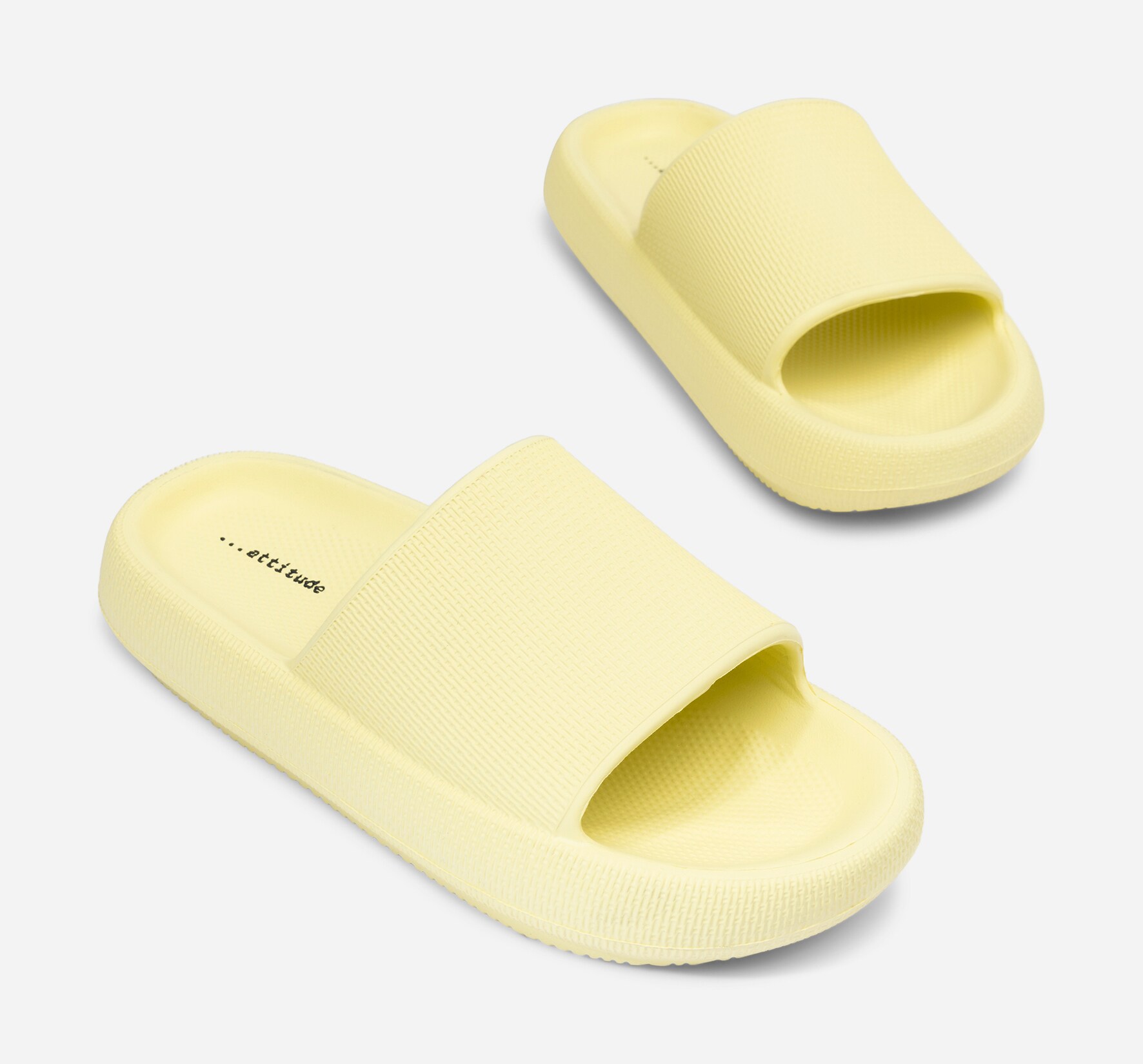 ATTITUDE, Sandaler Gula