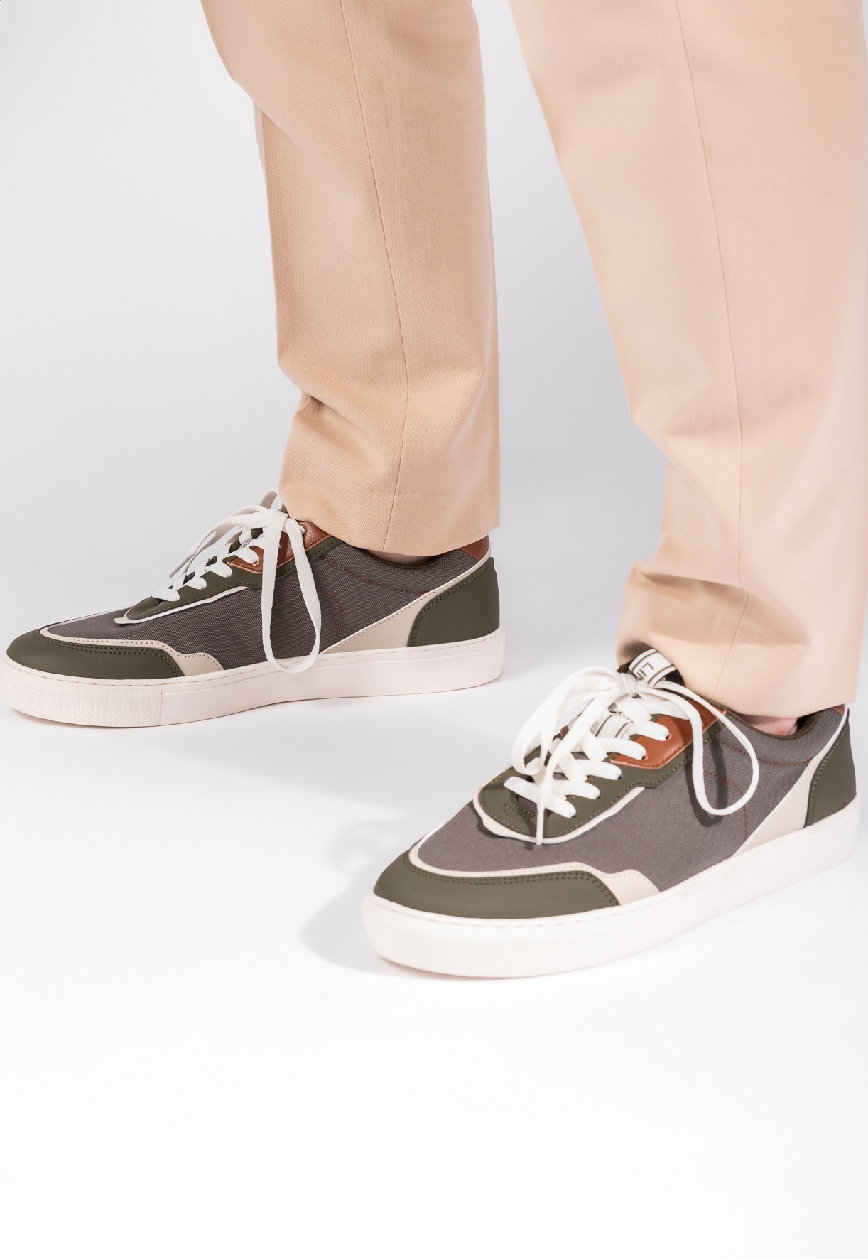 LINEAR, Sneakers Gröna