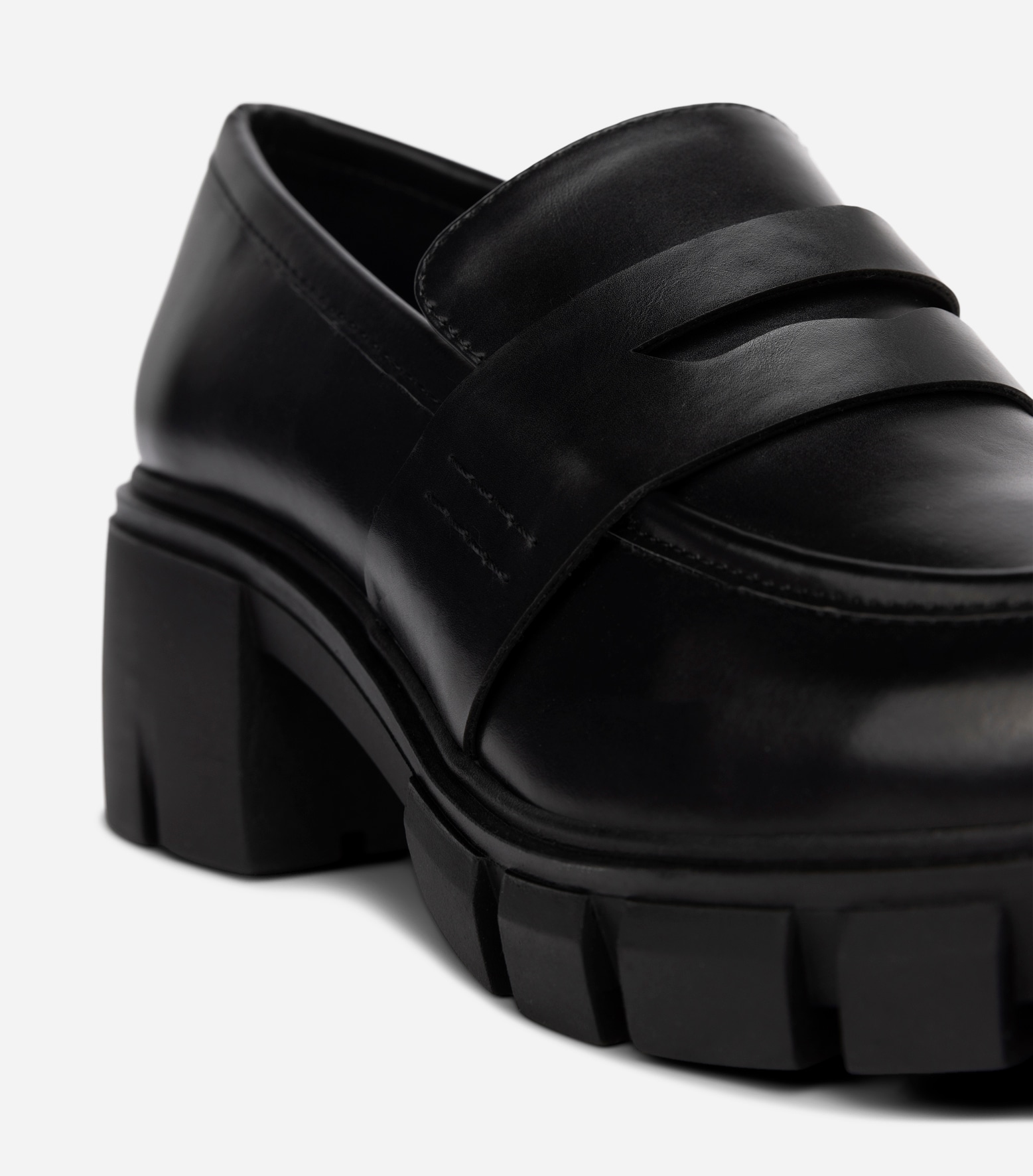 XIT, Loafers på klack Svarta