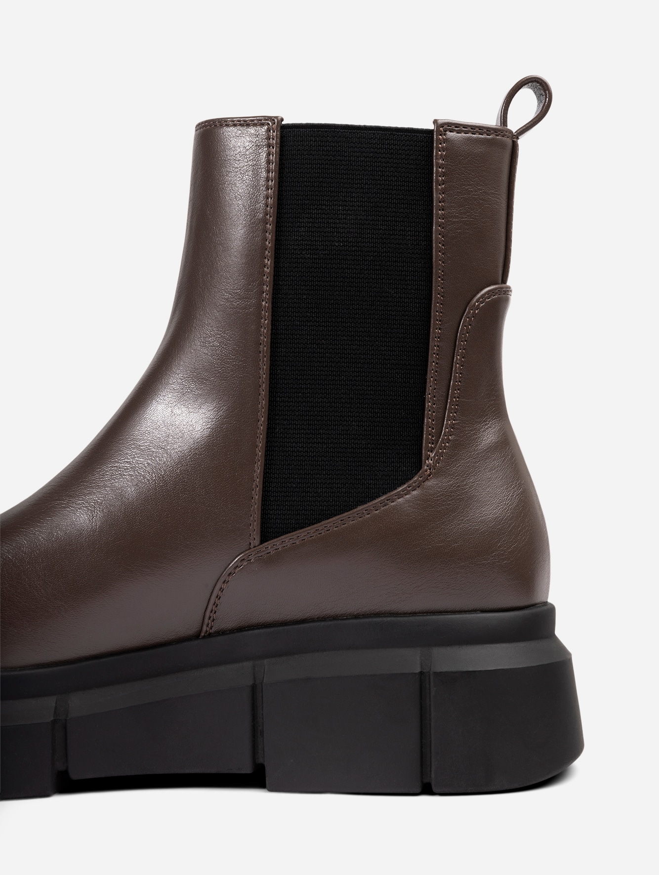 XIT, Chelseaboots Bruna