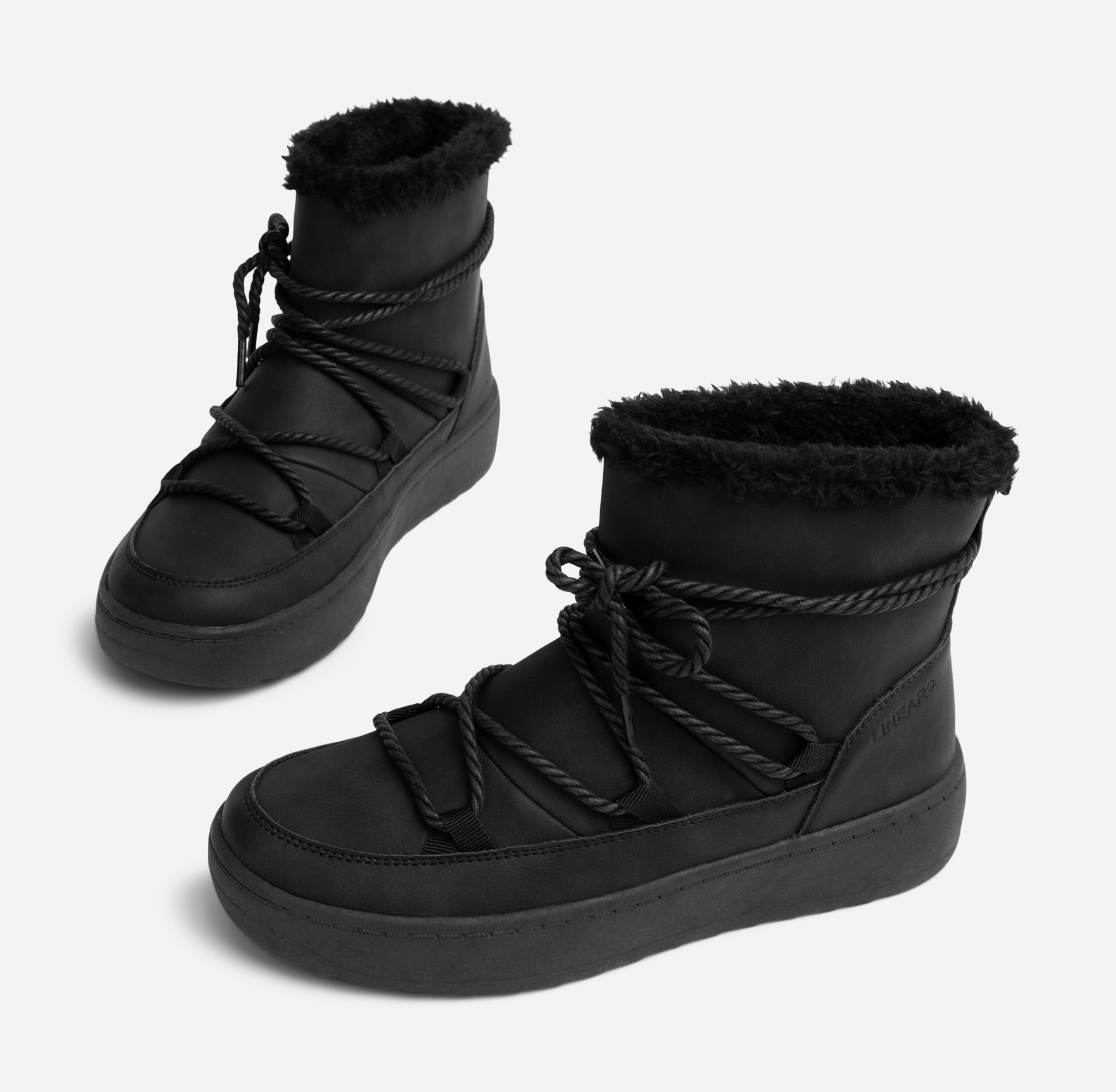 ATTITUDE, Varmfodrade boots med snörning Svarta