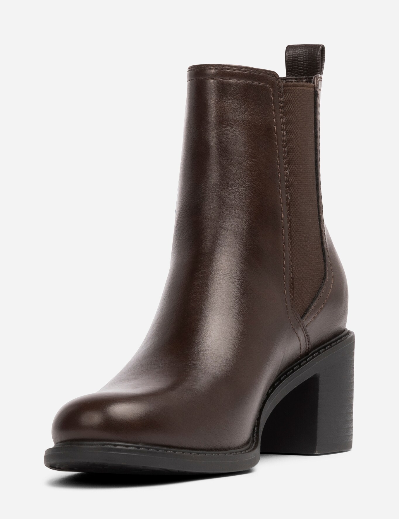 SO ALL, Chelseaboots Bruna