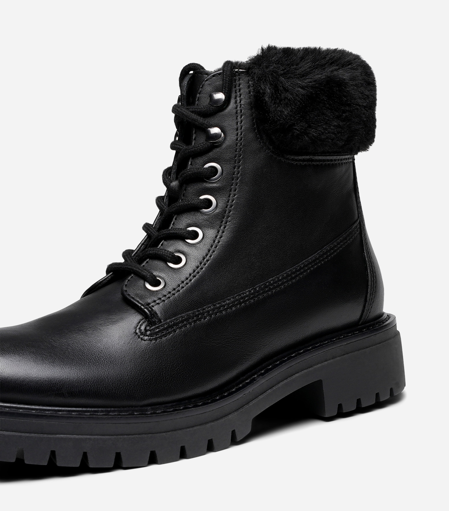 PACE, Varmfodrade kängor Svarta