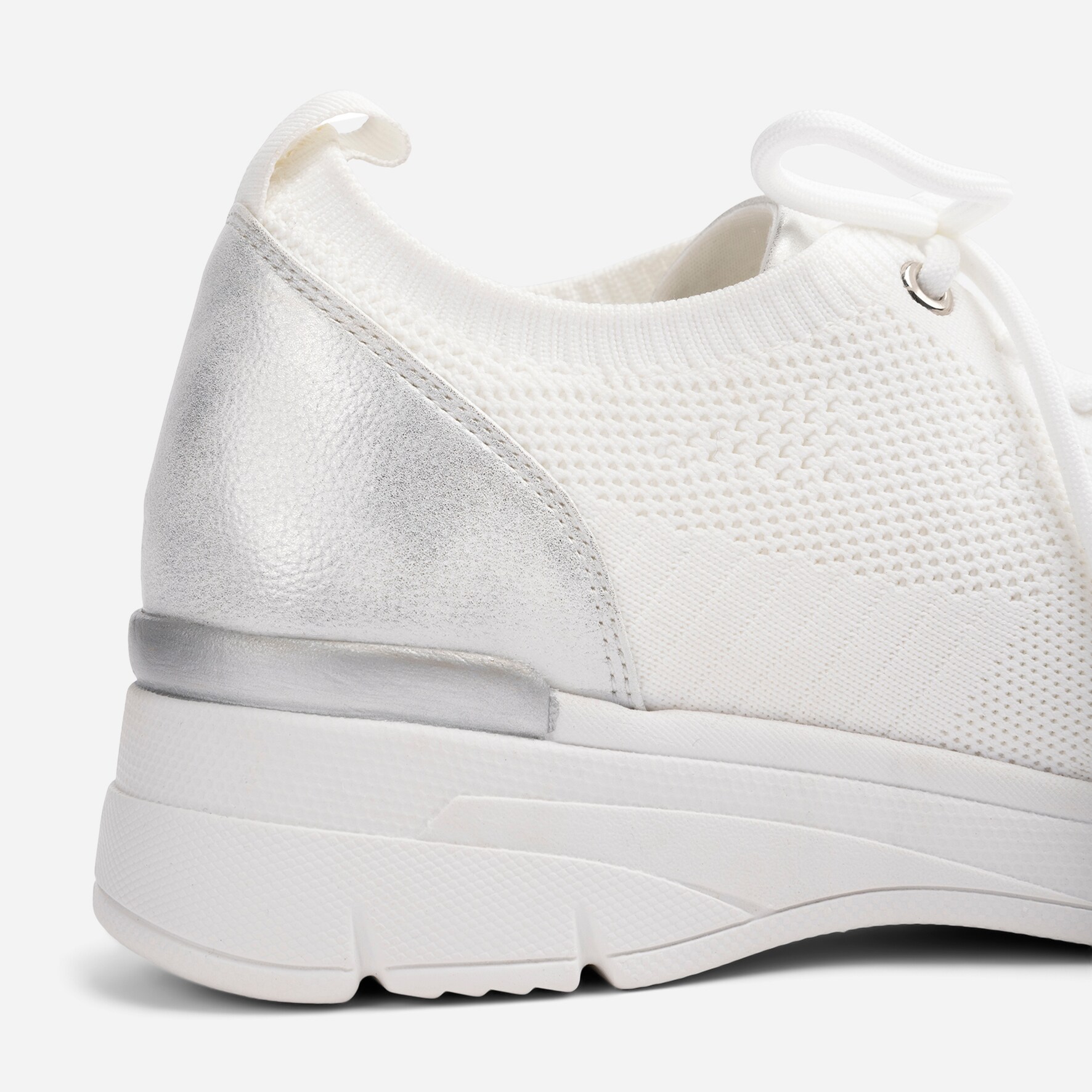 SO ALL, Sneakers Vita