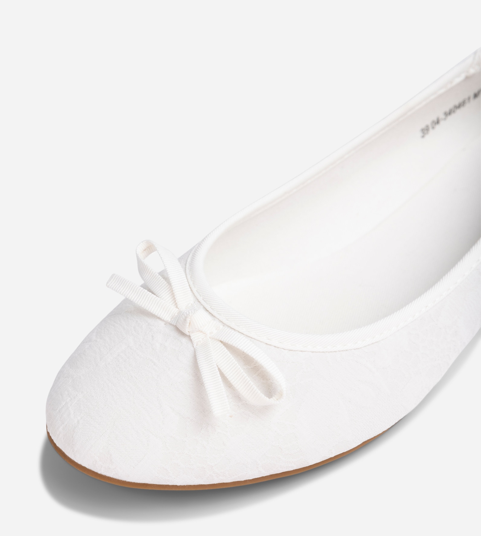 ATTITUDE, Ballerinaskor Vita