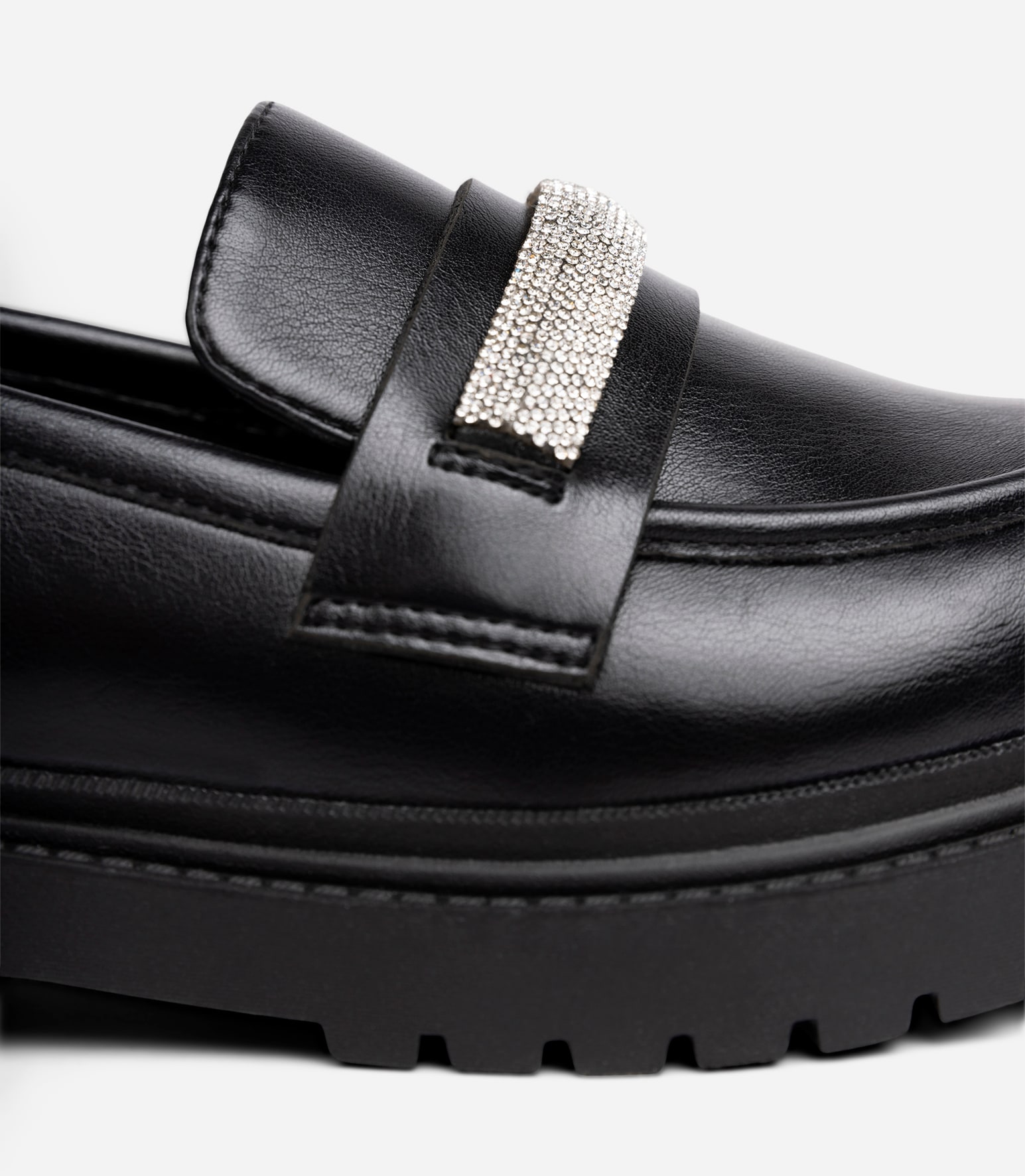 XIT, Loafers med spänne Svarta
