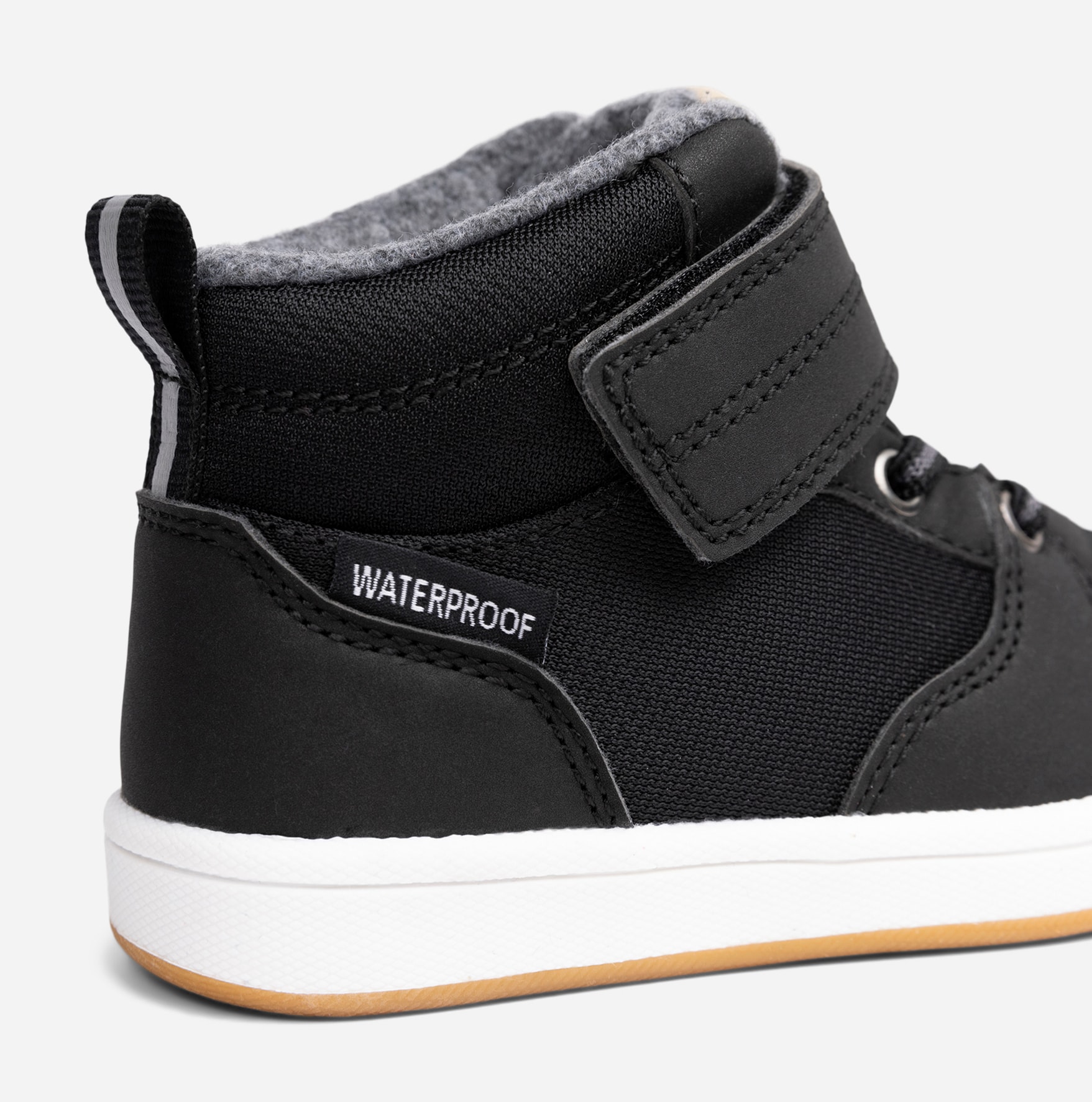 LINEAR, Fleecefodrade höga sneakers waterproof Svarta