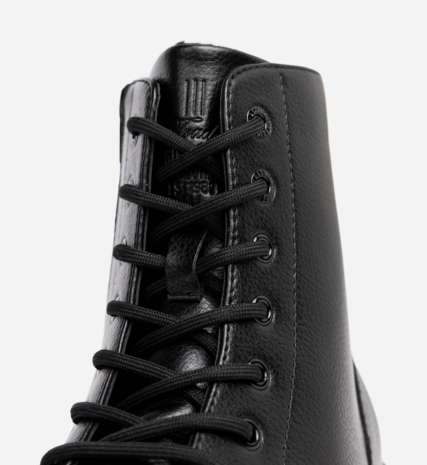 IGUASSU, Kängor Svarta