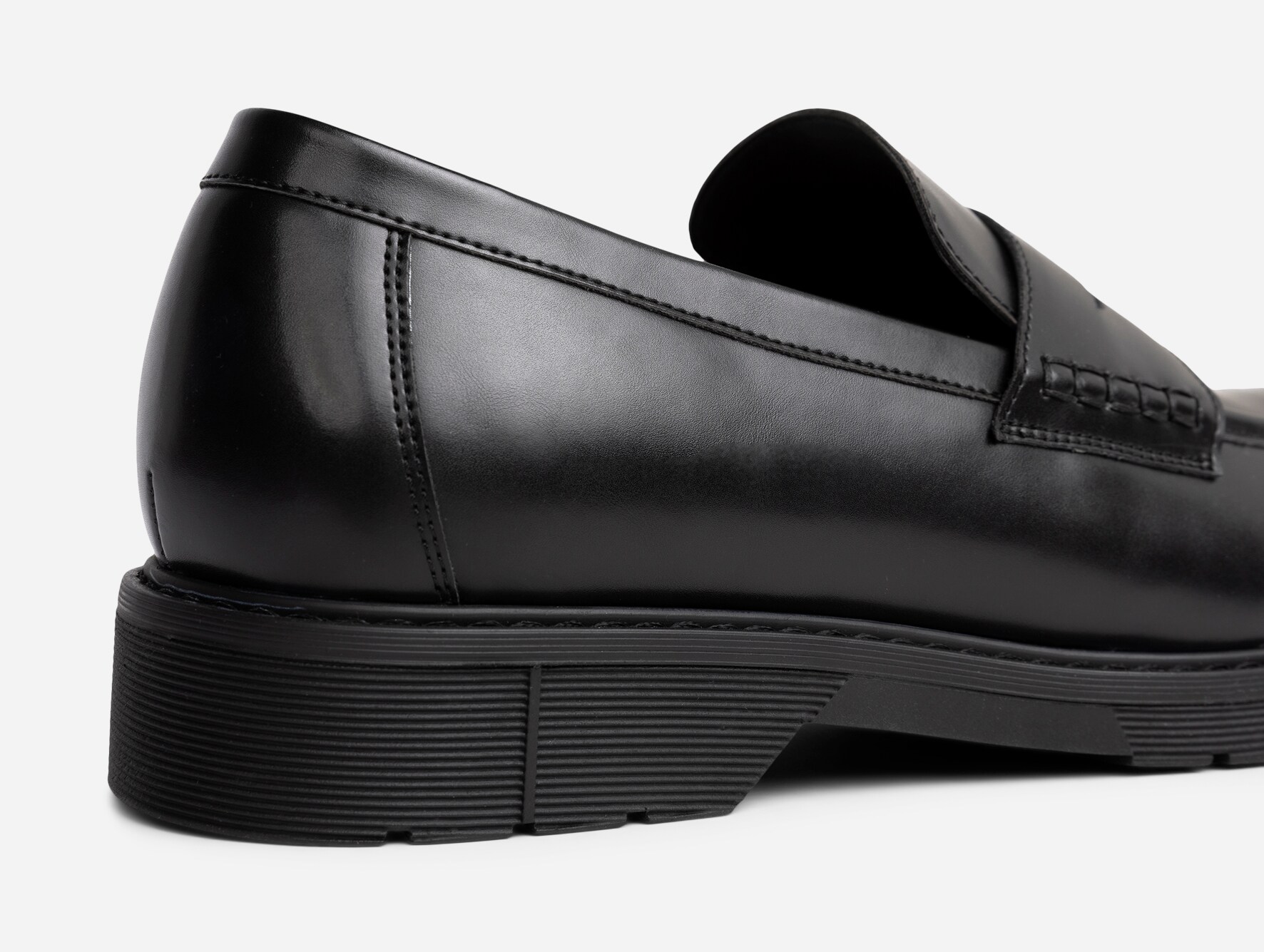 IGUASSU, Loafers Svarta