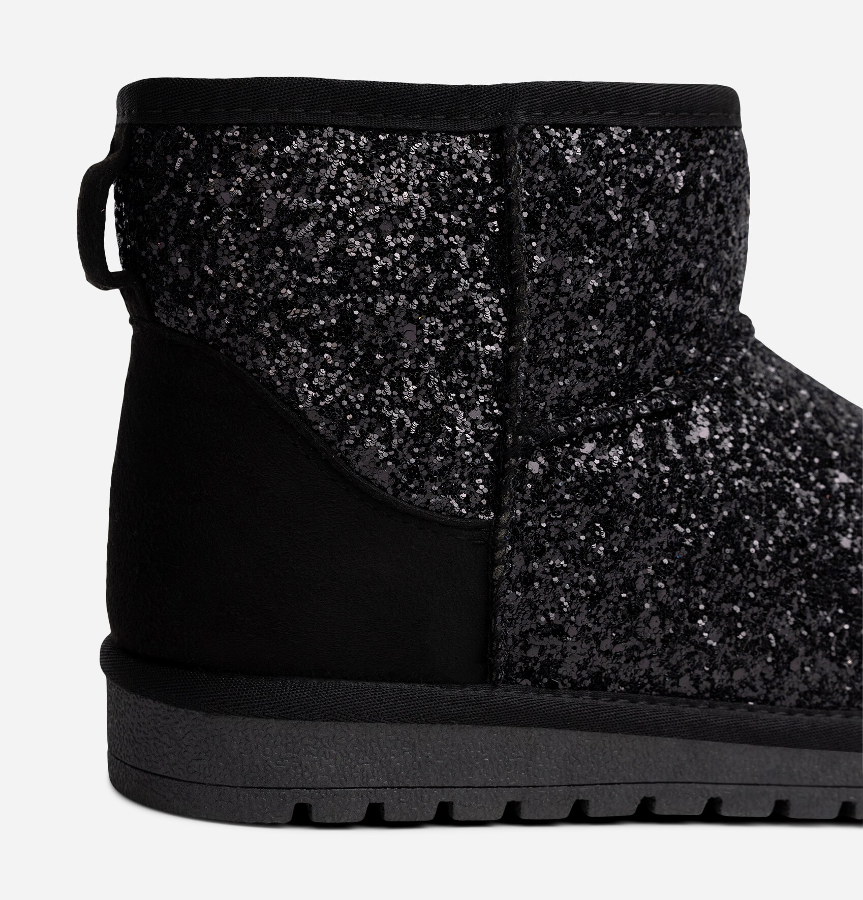 XIT, Boots Svarta