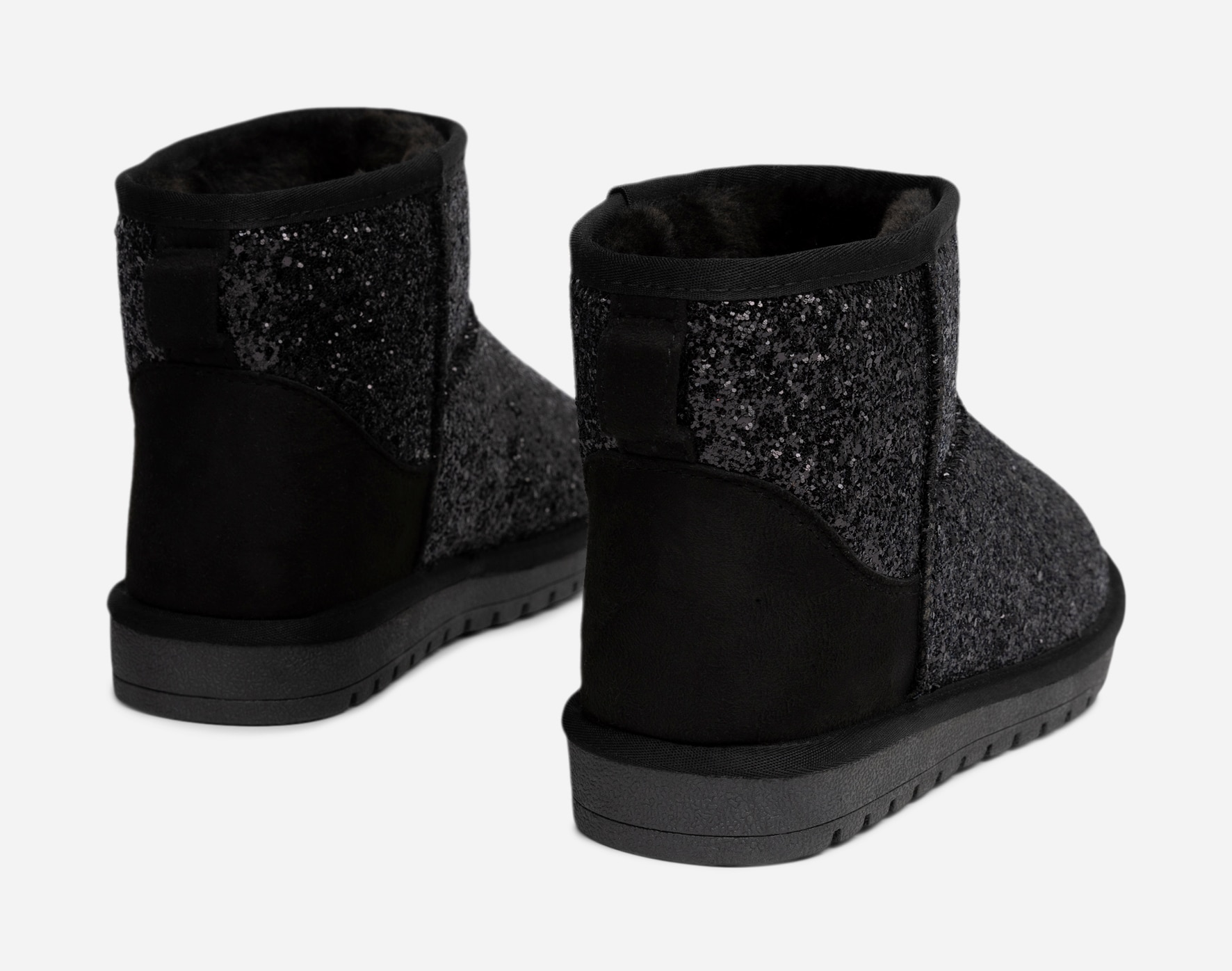 XIT, Boots Svarta