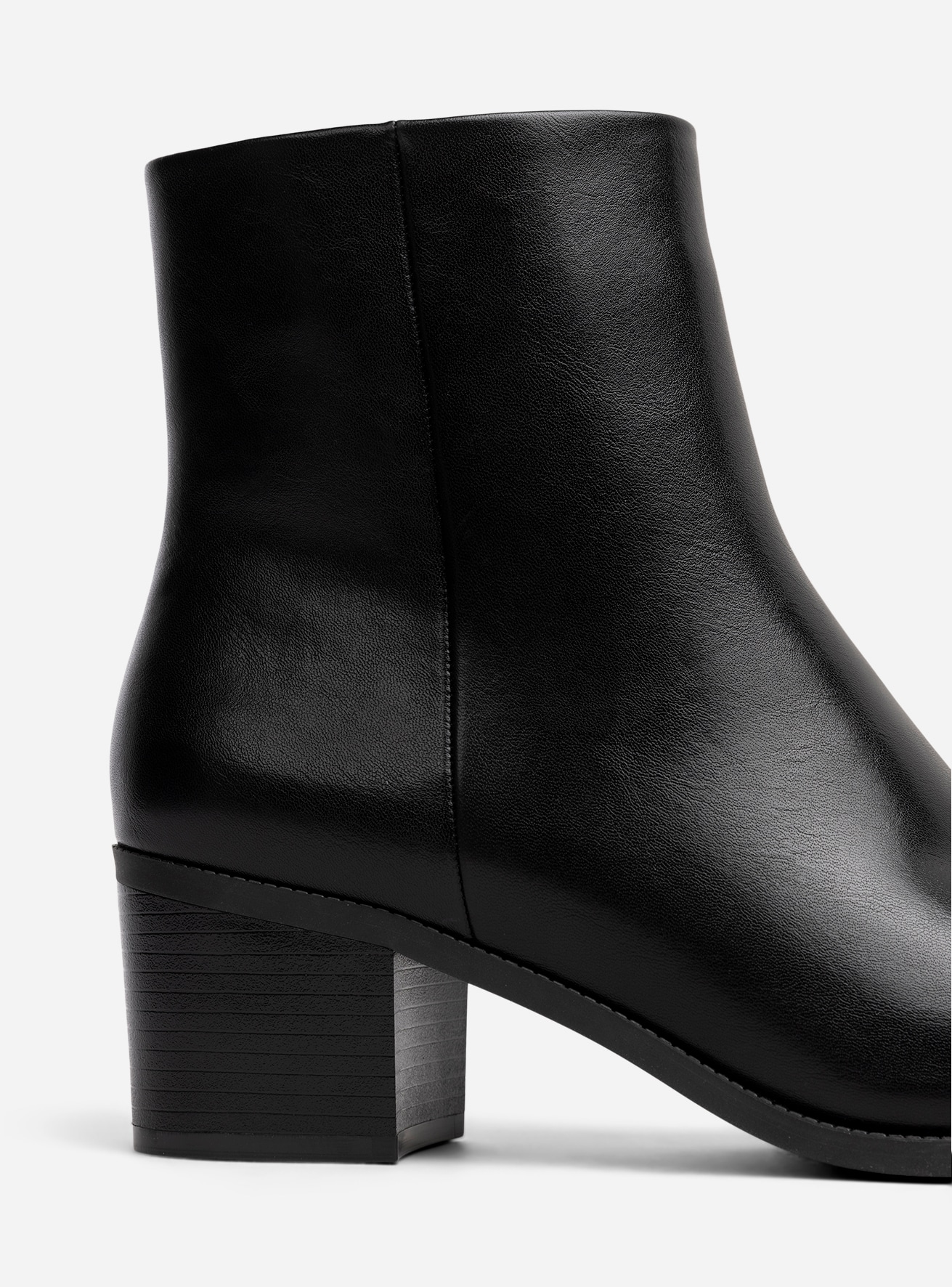 XIT, Boots Svarta