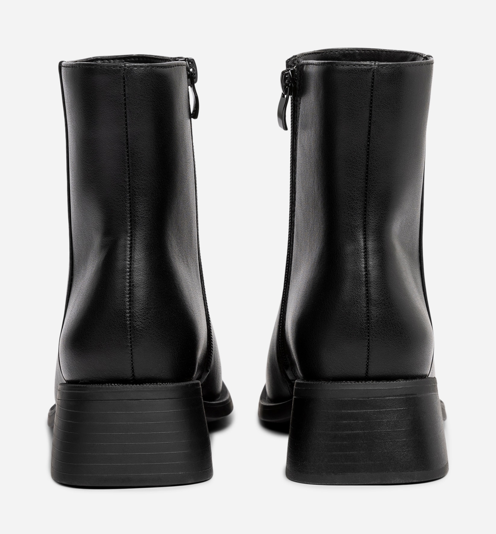 XIT, Boots Svarta