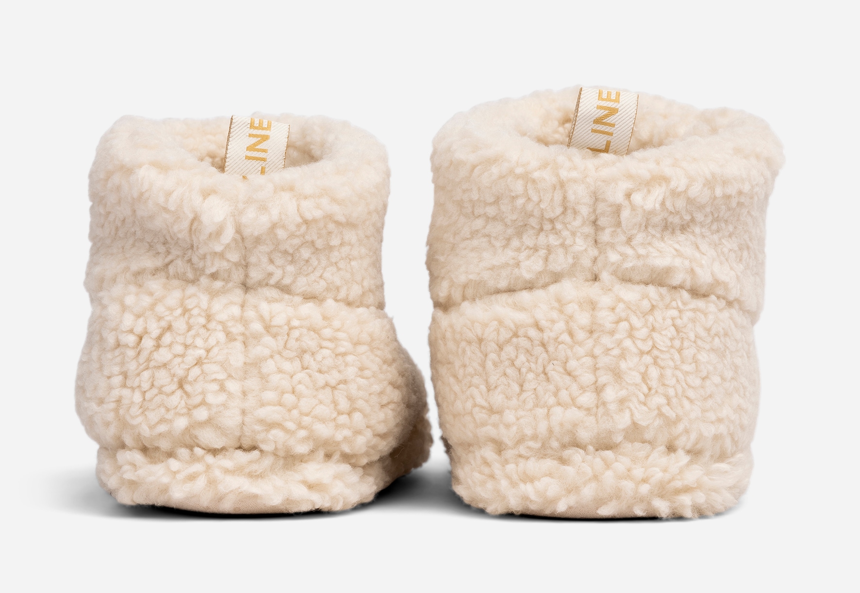 LINEAR, Tofflor Vita