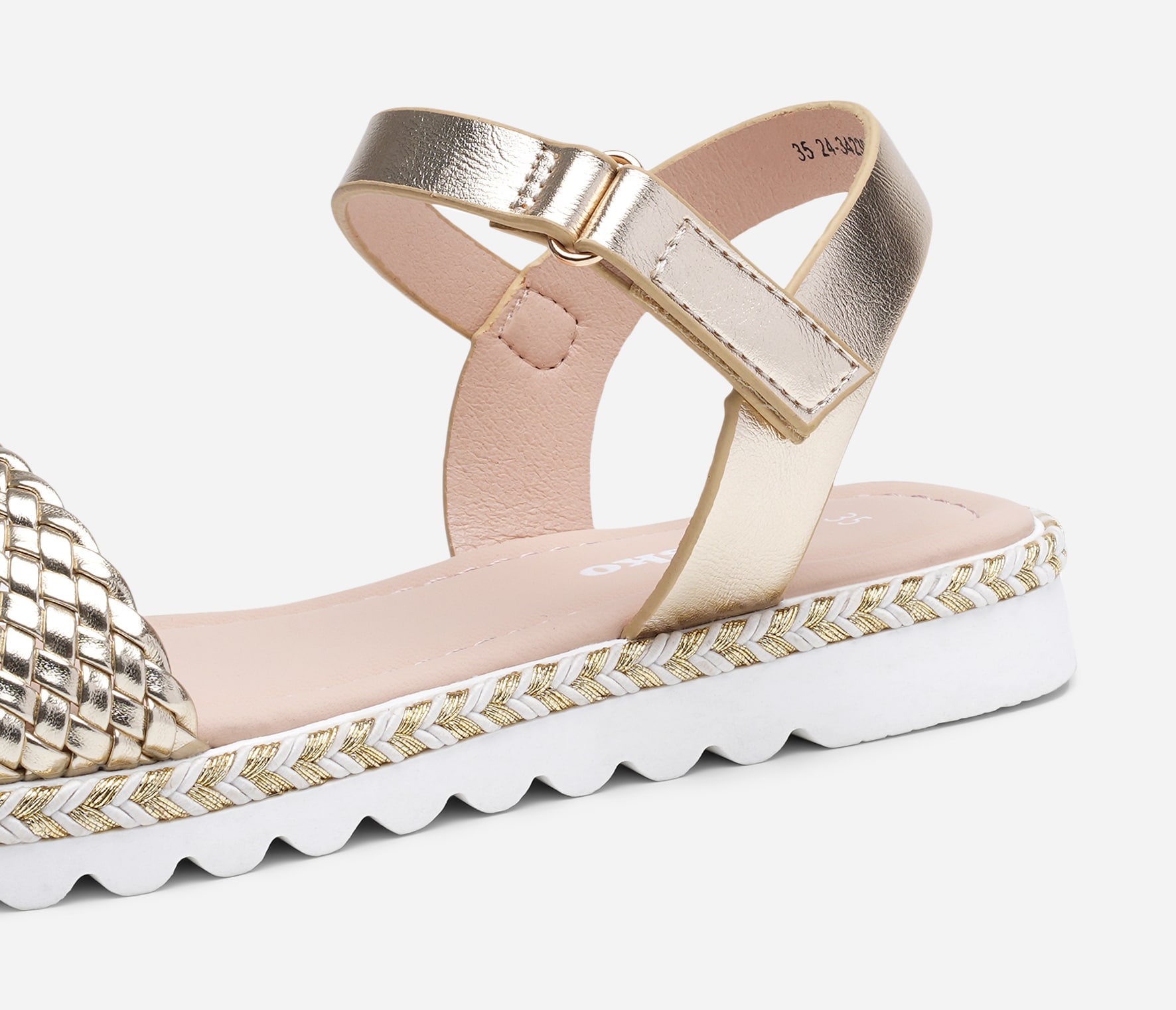 DINSKO, Sandaler Metallfärgade