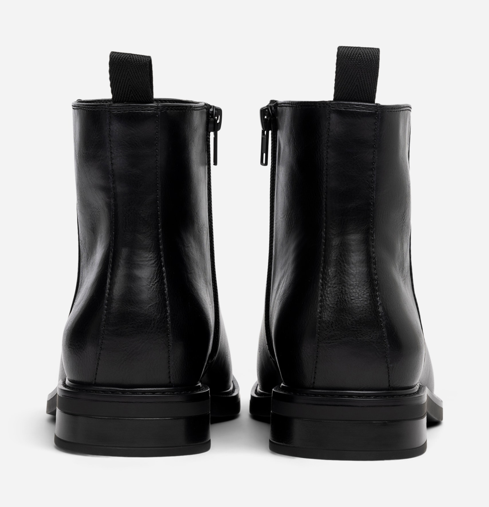 IGUASSU, Boots med dragkedja Svarta