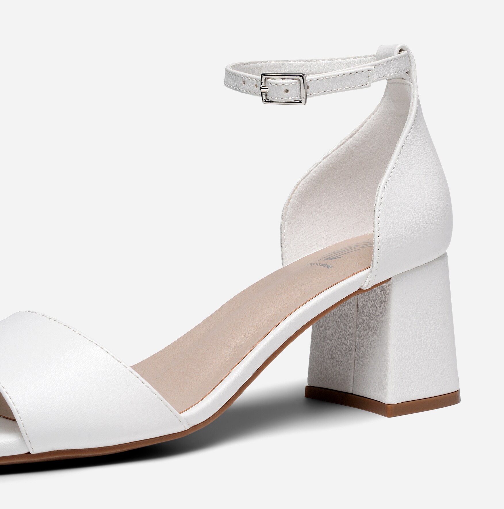 SO ALL, Sandaletter med remmar Vita