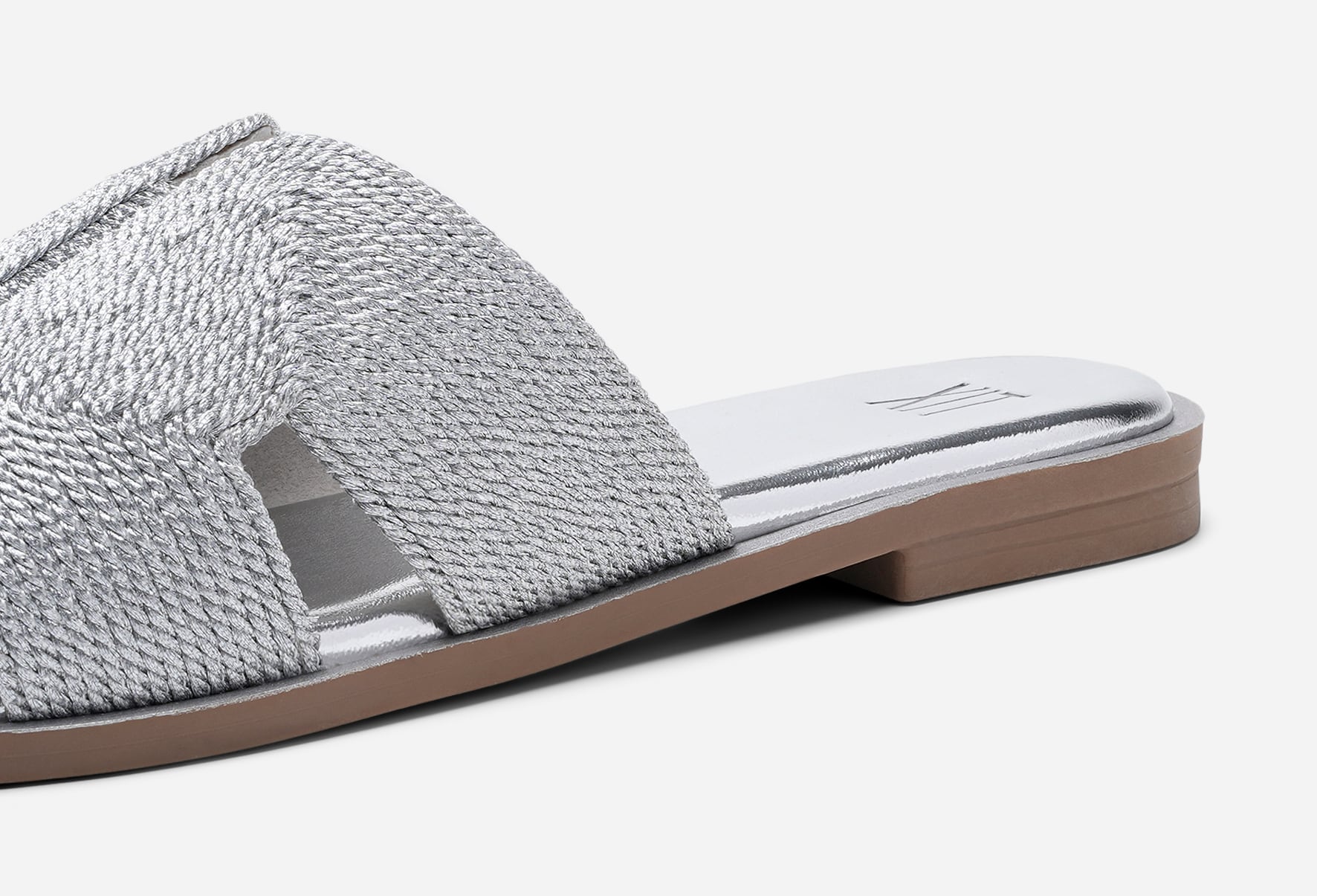 XIT, Sandaler Metallfärgade