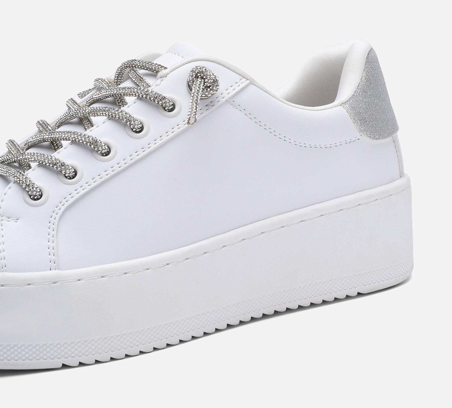 SO ALL, Sneakers Vita