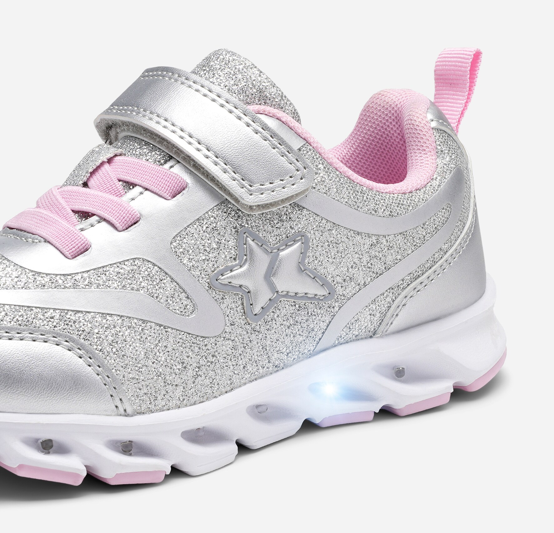 DINSKO, Blinkande sneakers Metallfärgade