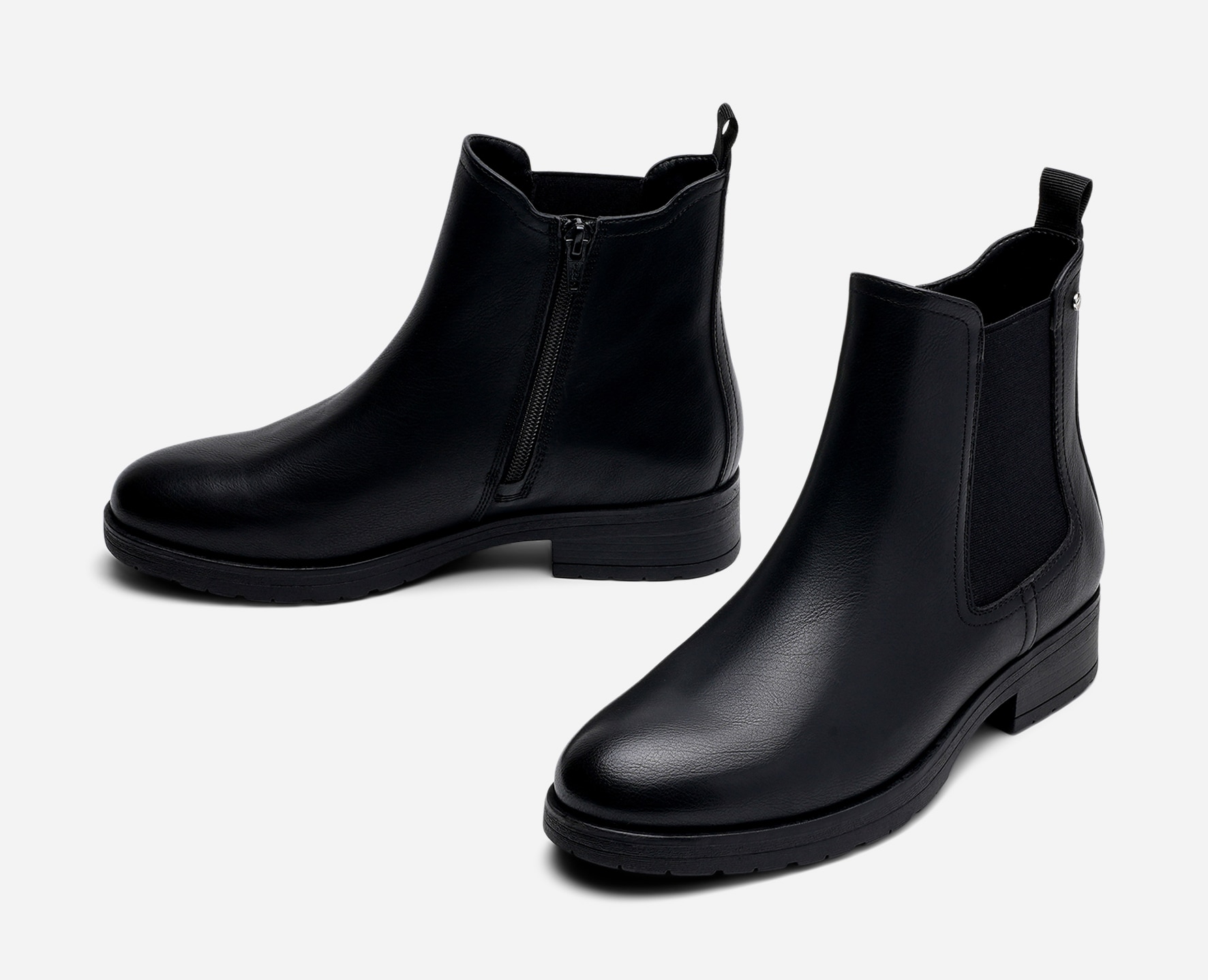 SO ALL, Boots Svarta