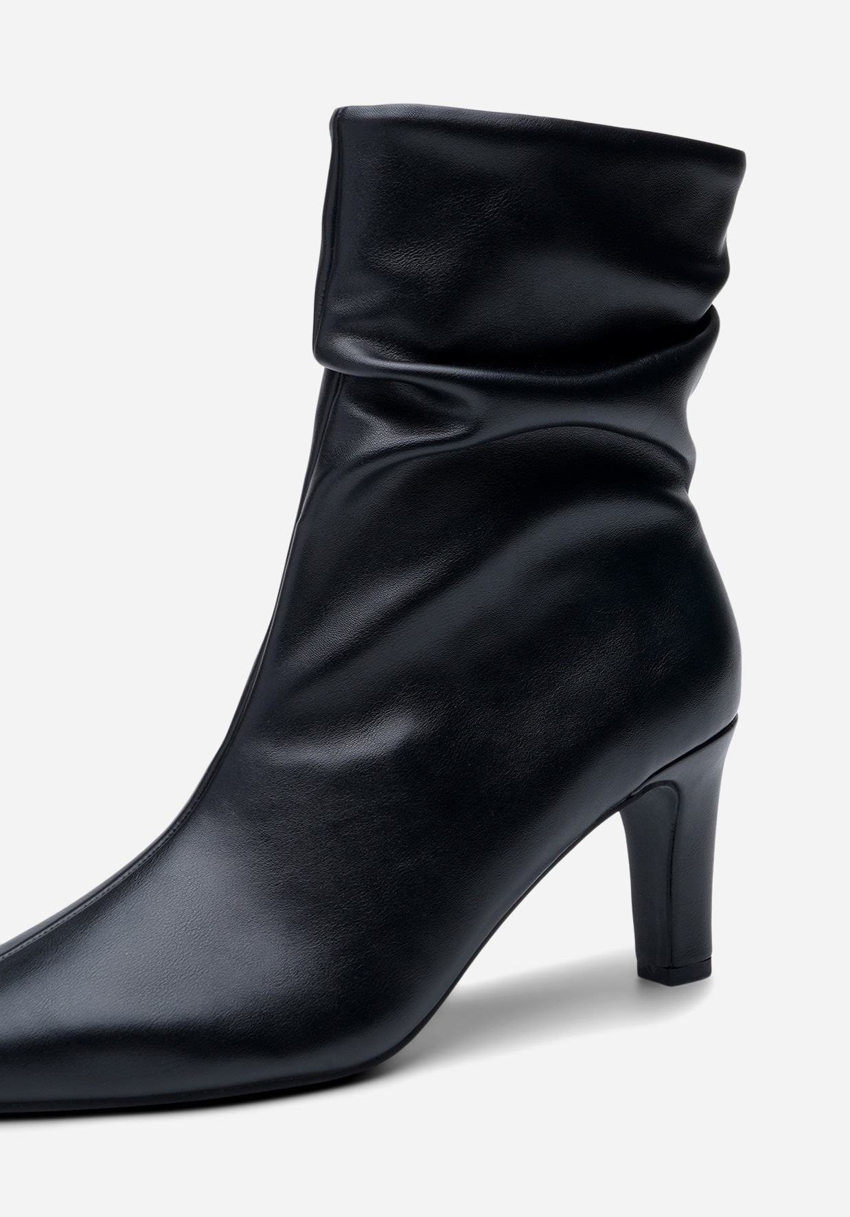XIT, Boots Svarta