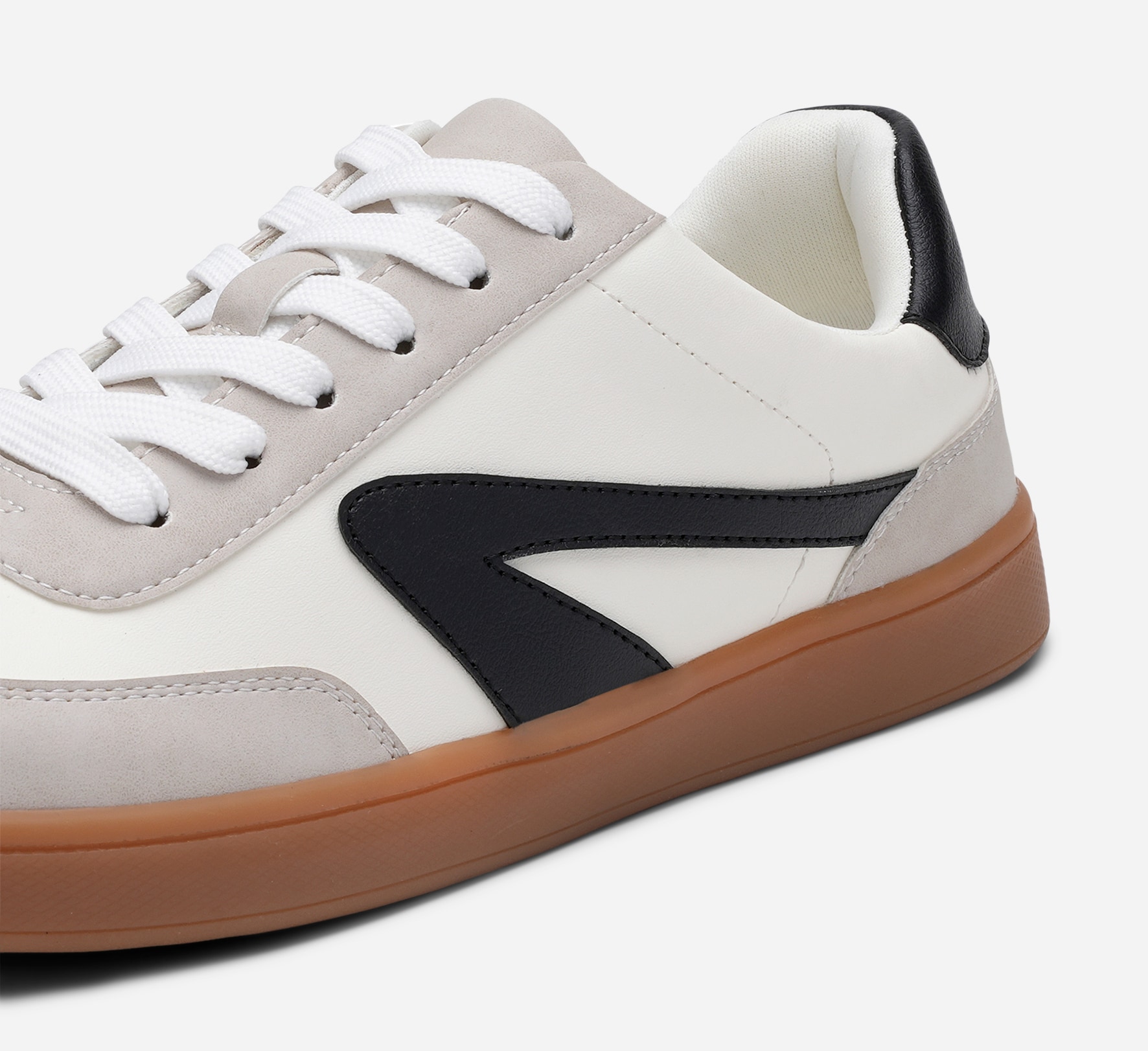 ATTITUDE, Sneakers Vita