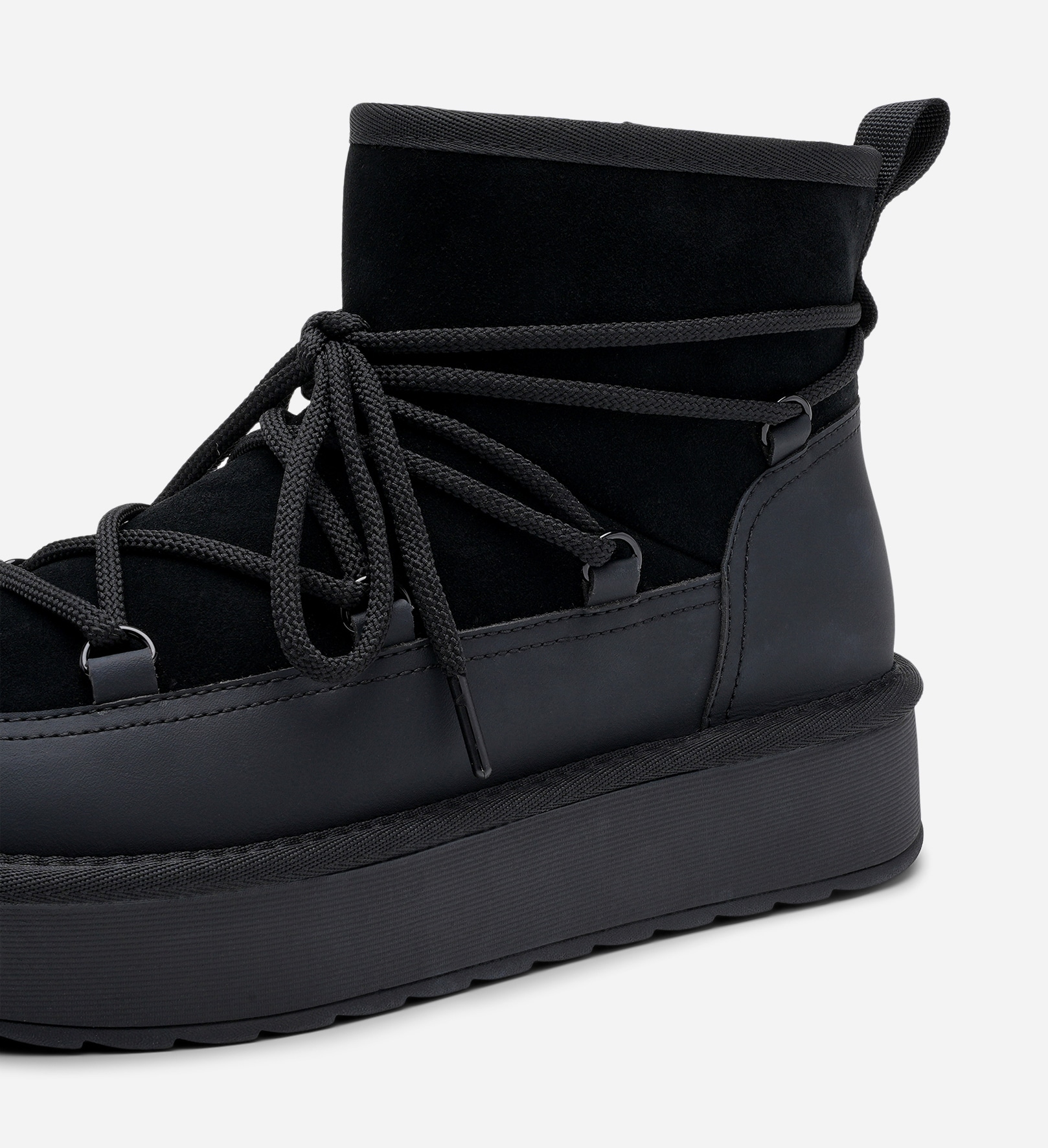 PACE, Varmfodrade boots Svarta