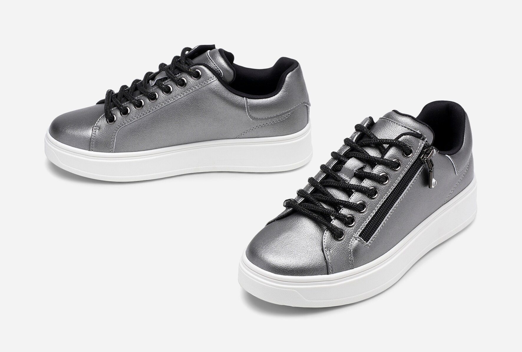 PACE, Sneakers Metallfärgade