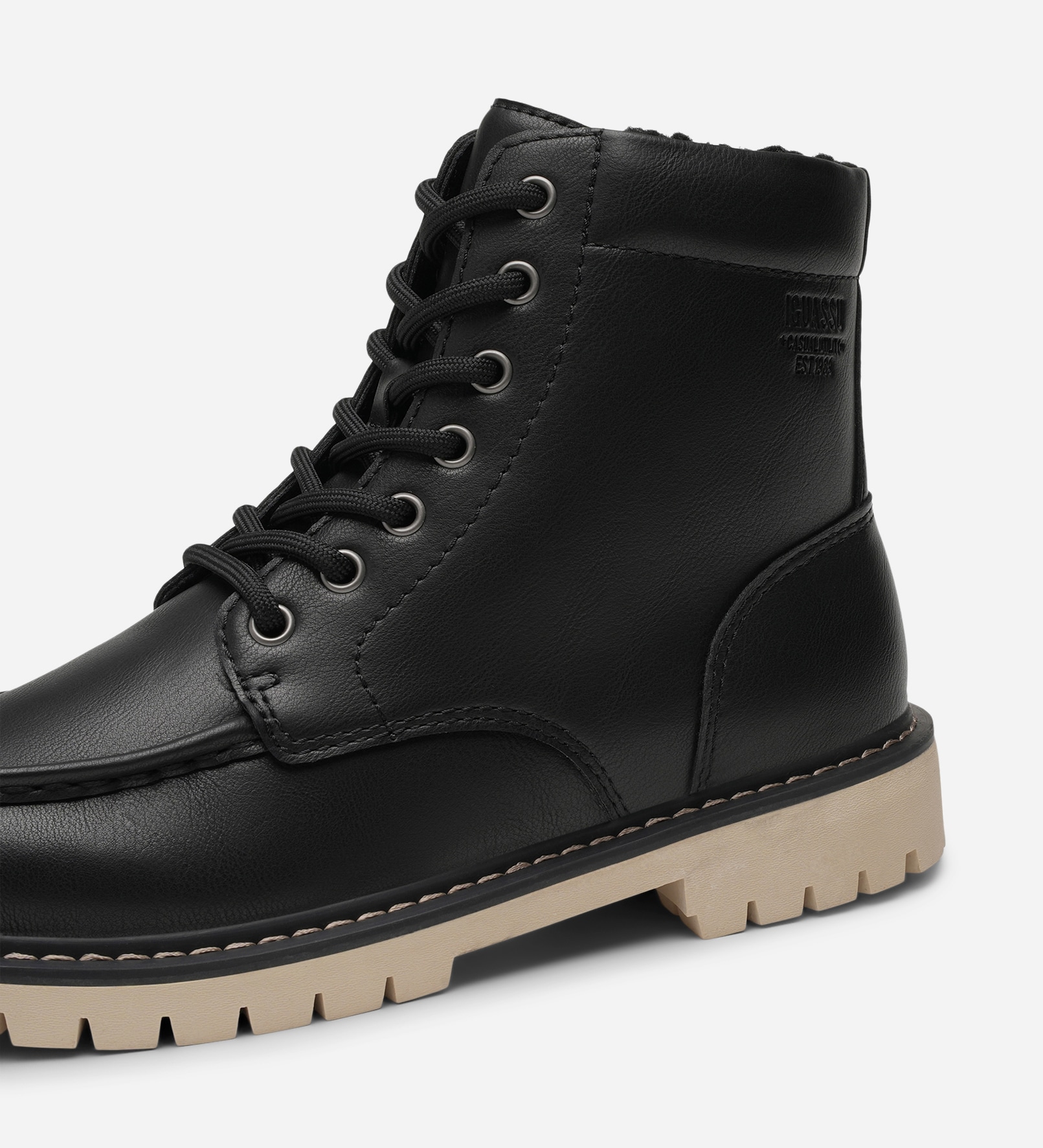 IGUASSU, Varmfodrade kängor Svarta