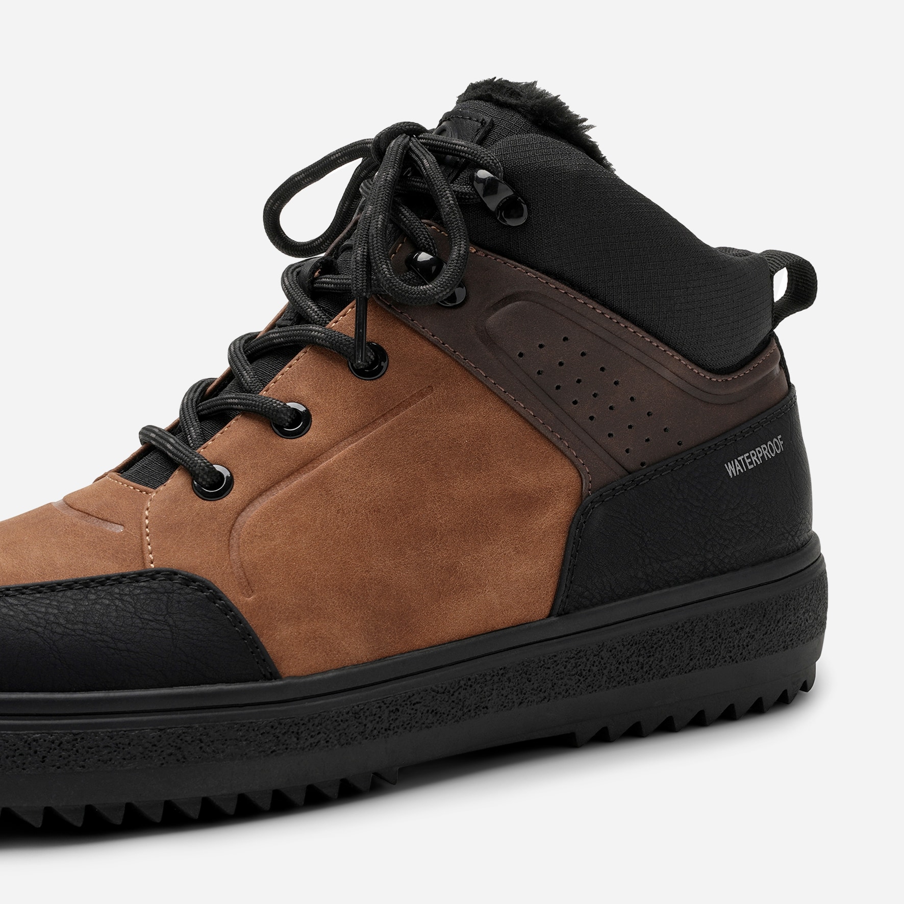 LINEAR, Varmfodrade höga sneakers waterproof Svarta
