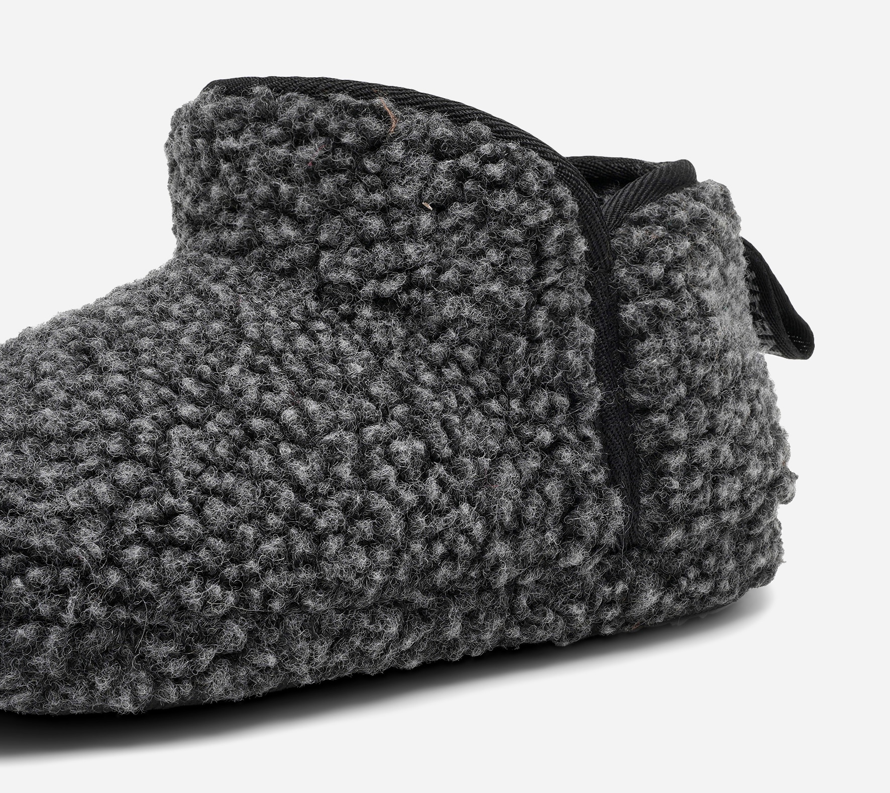 LINEAR, Tofflor Gråa