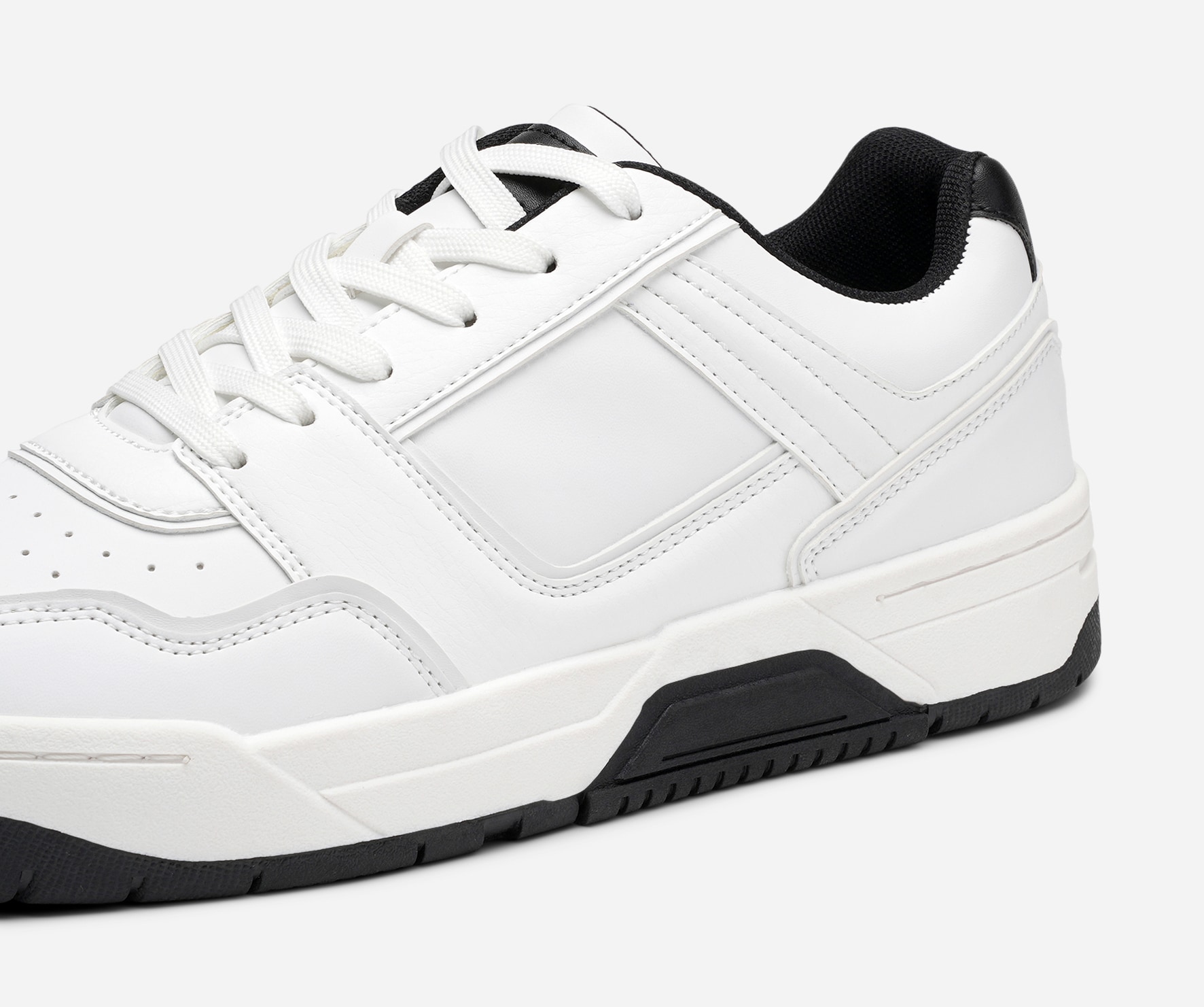 LINEAR, Sneakers Vita