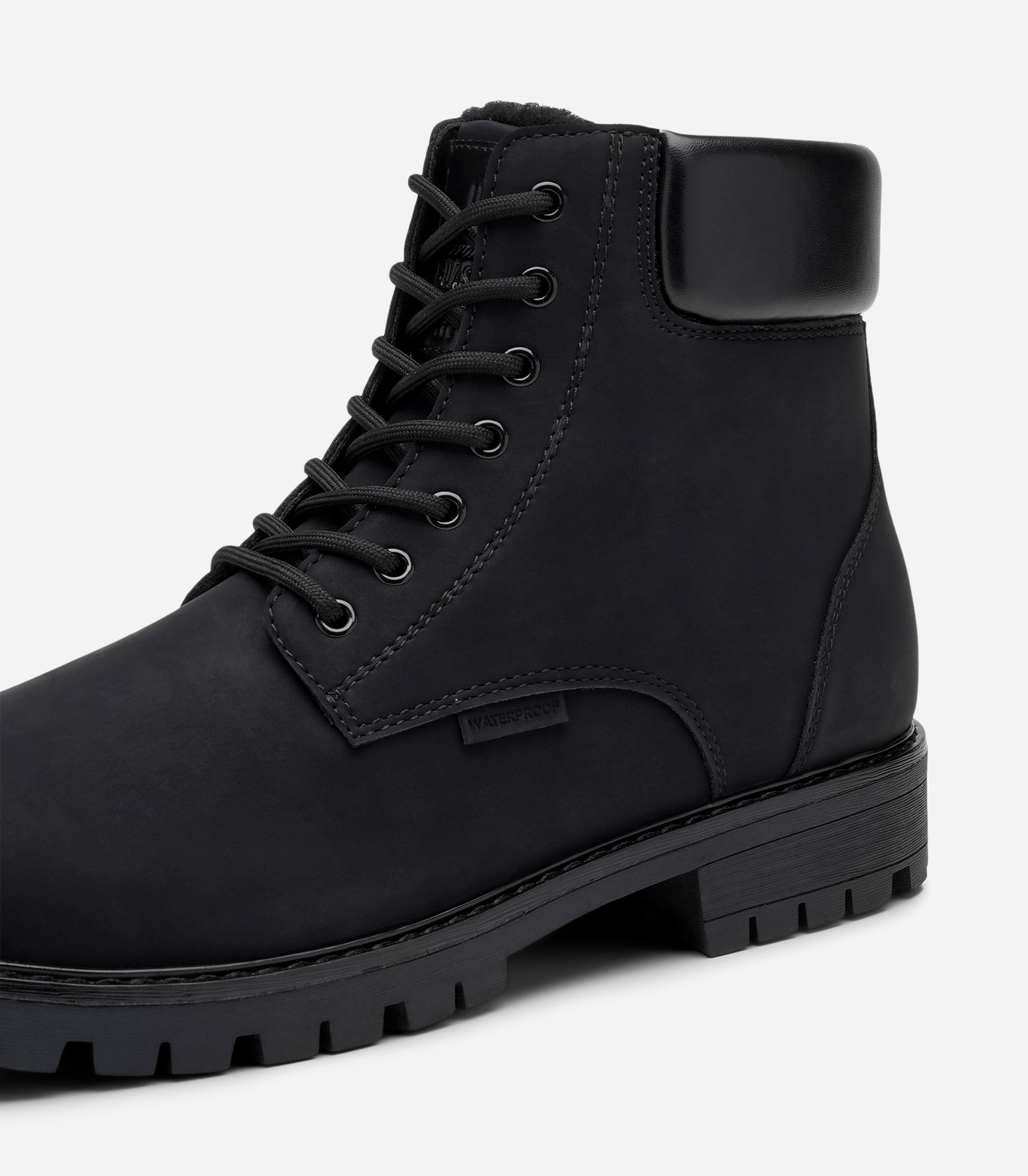 IGUASSU, Varmfodrade kängor med dragkedja Svarta