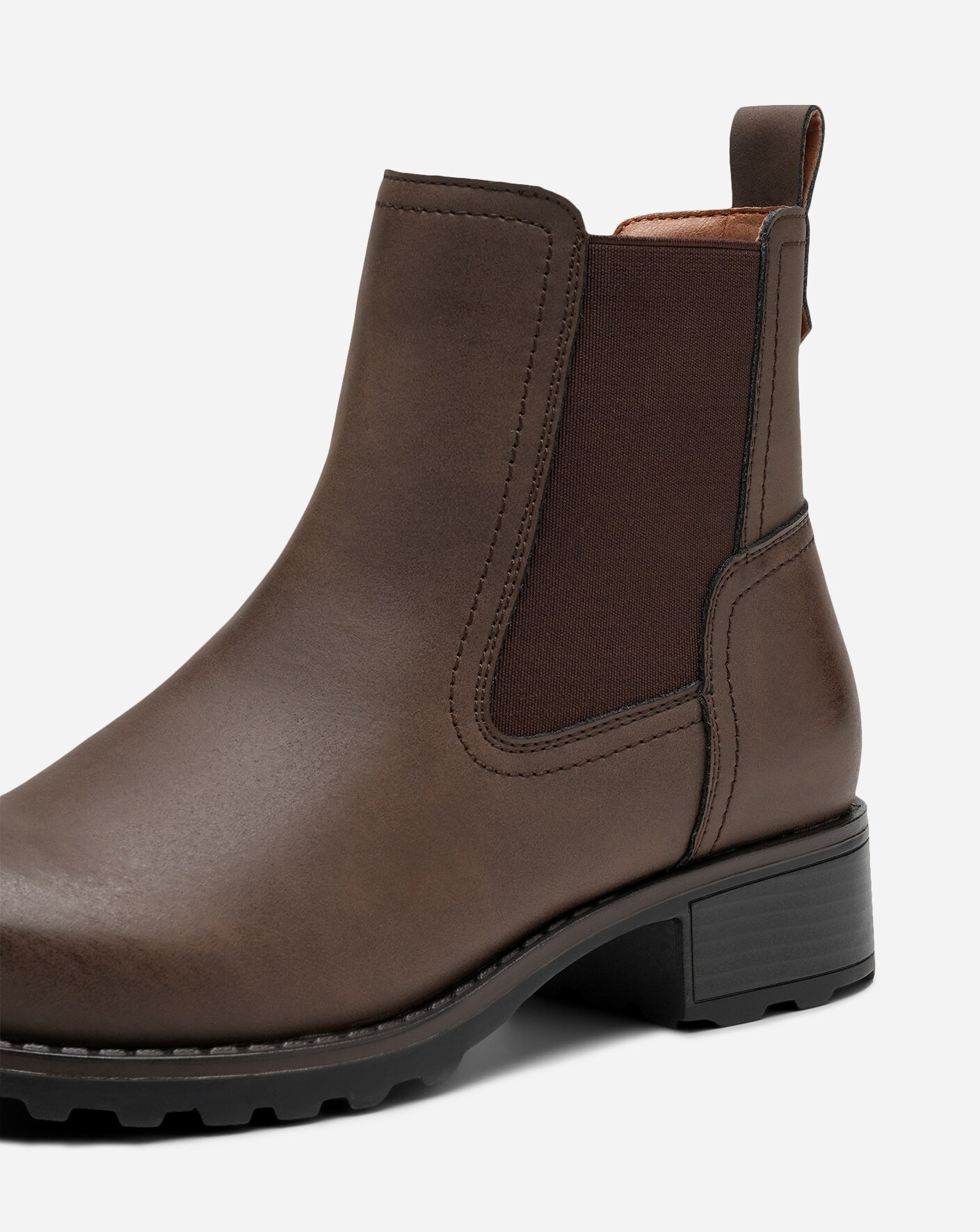 PACE, Chelseaboots Bruna