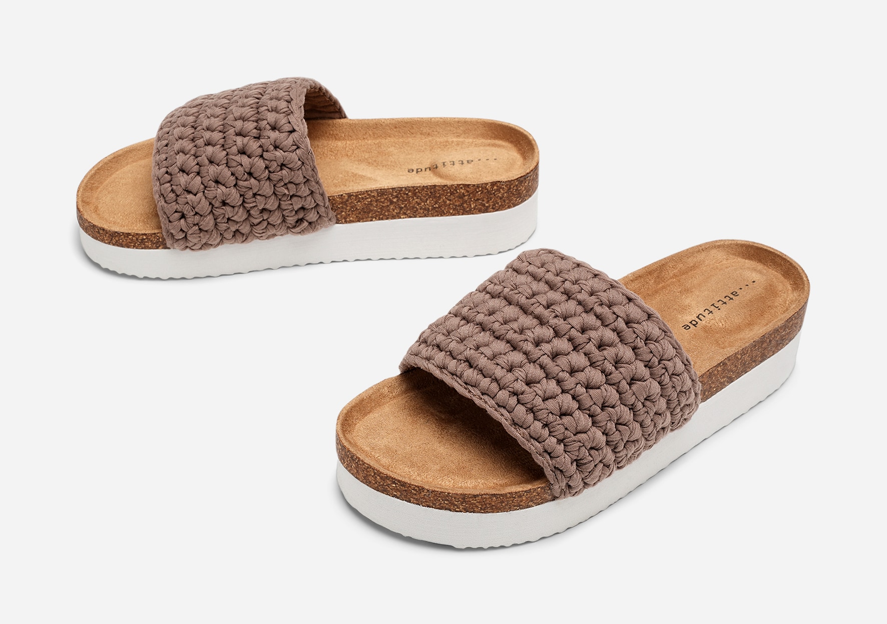 ATTITUDE, Sandaler med platåsula Bruna