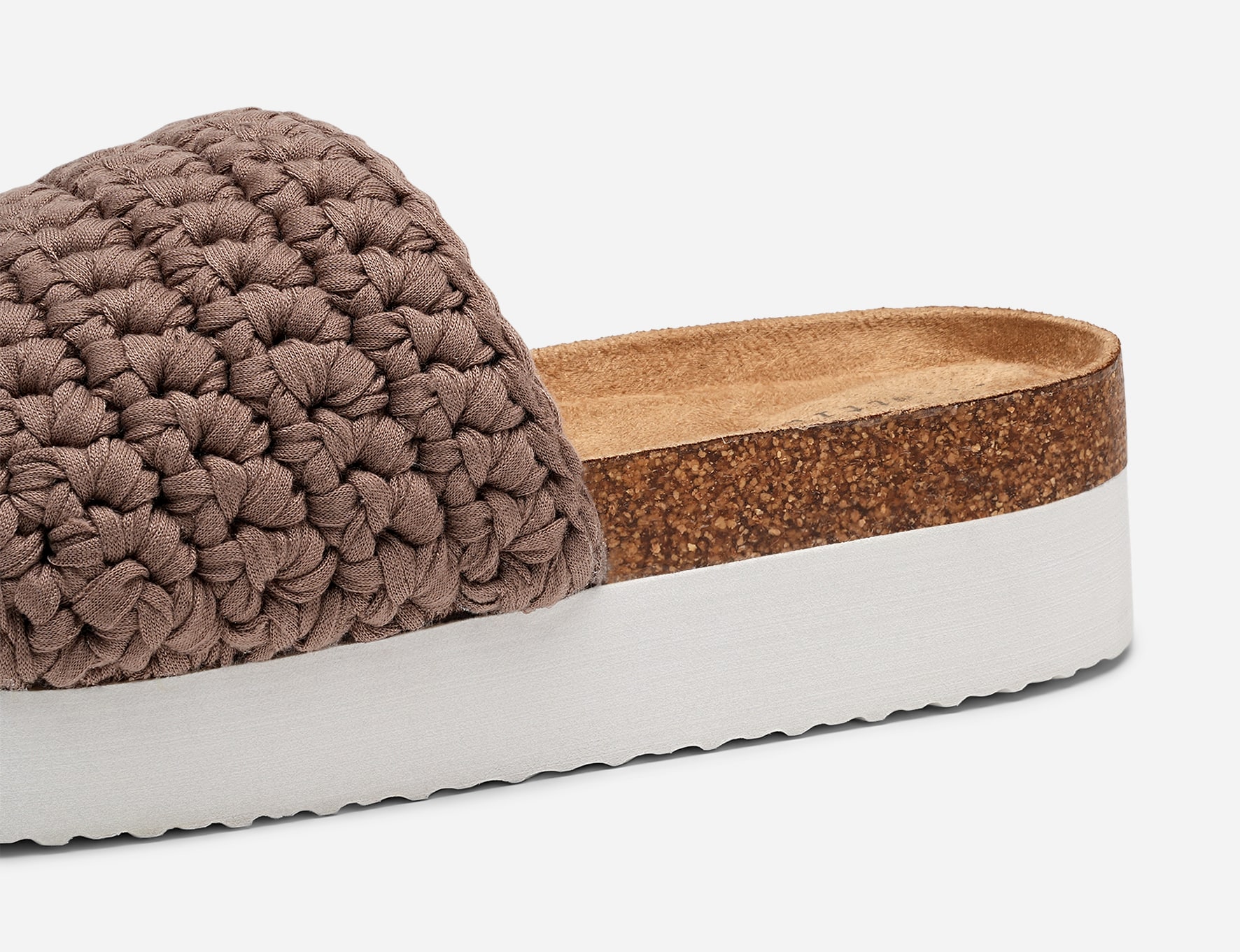 ATTITUDE, Sandaler med platåsula Bruna